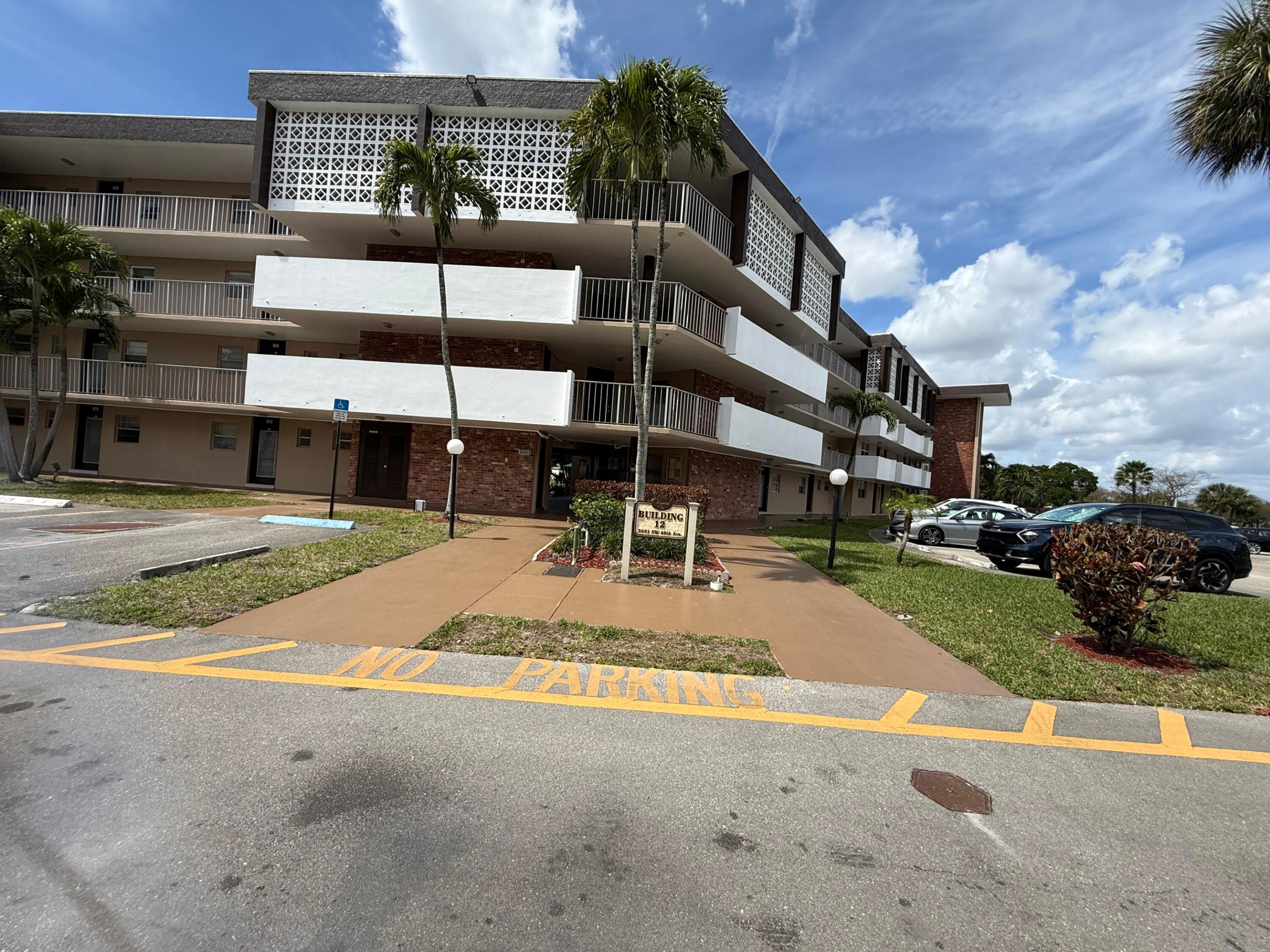LAUDERDALE OAKS CONDO XII - Residential