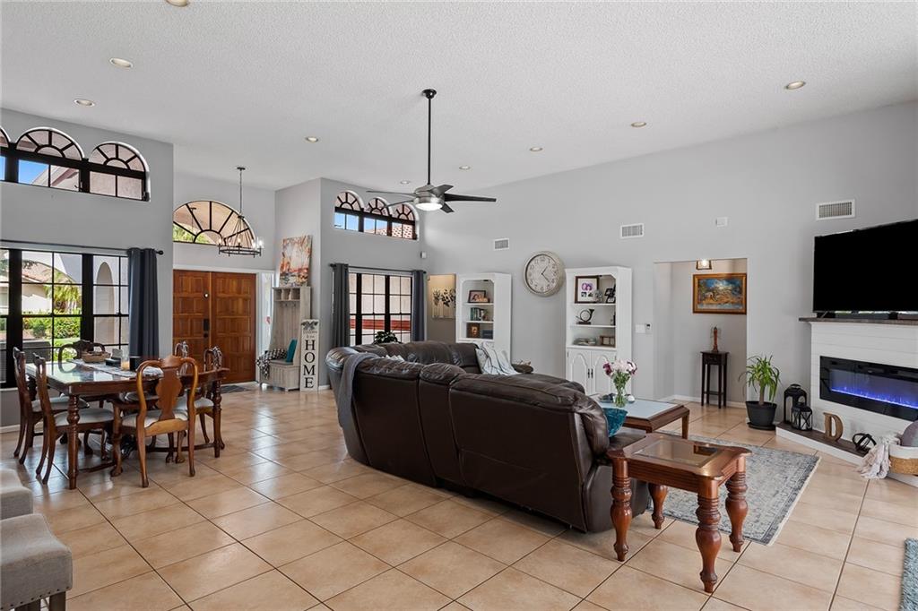 Woodmont Tr 50 109-48 B - Residential