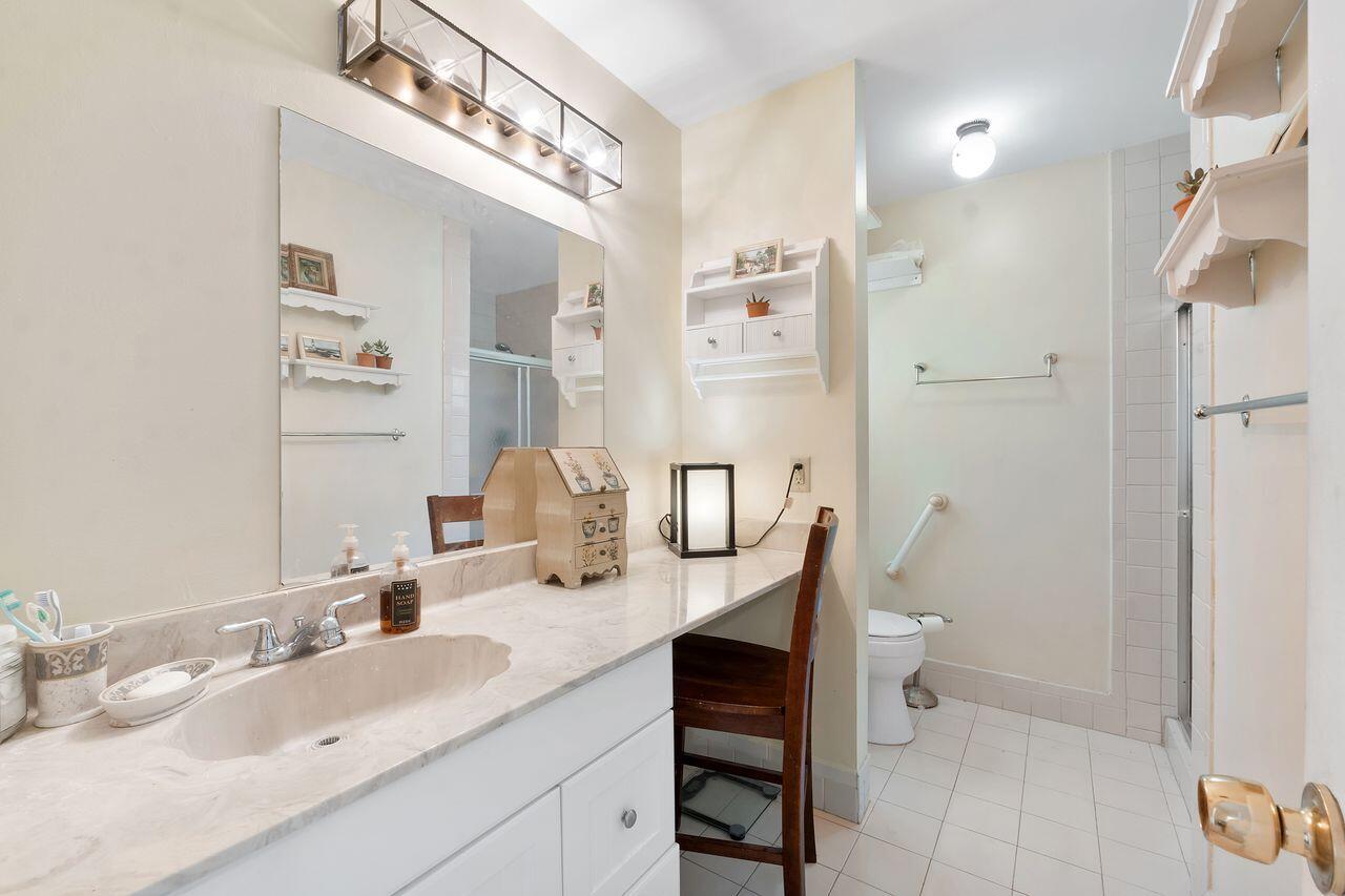 COCO WOOD LAKES SEC 3 - Residential