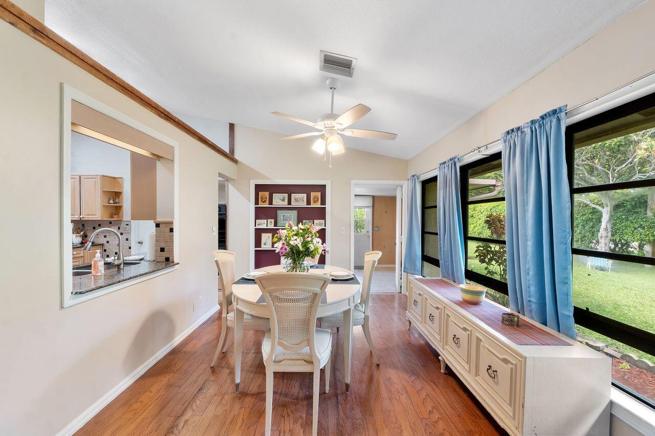 COCO WOOD LAKES SEC 3 - Residential