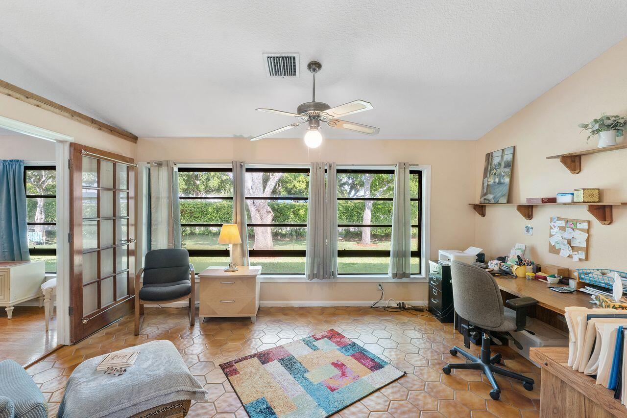 COCO WOOD LAKES SEC 3 - Residential