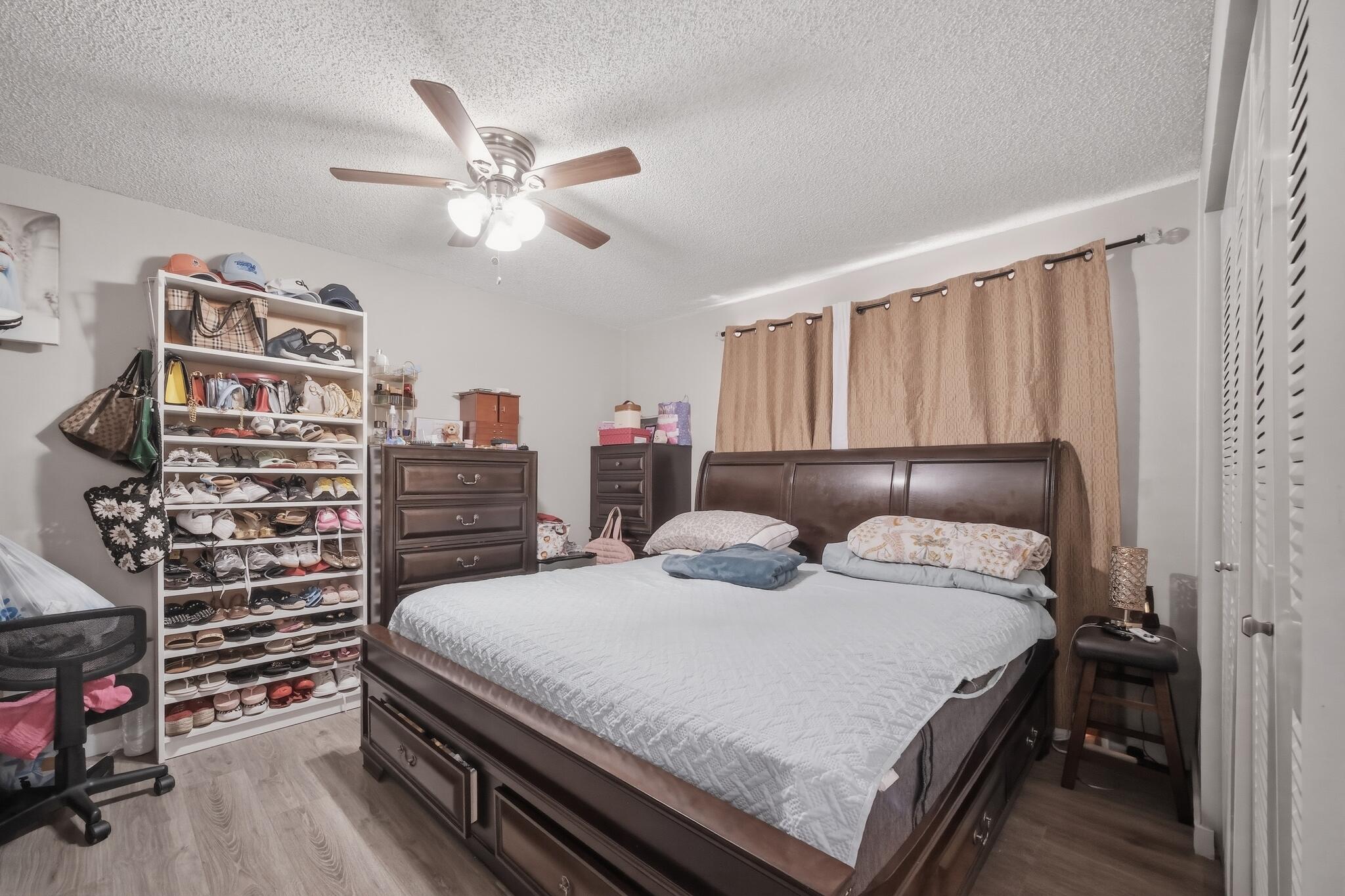 RESIDENCIAL EL PRADO CONDO - Residential