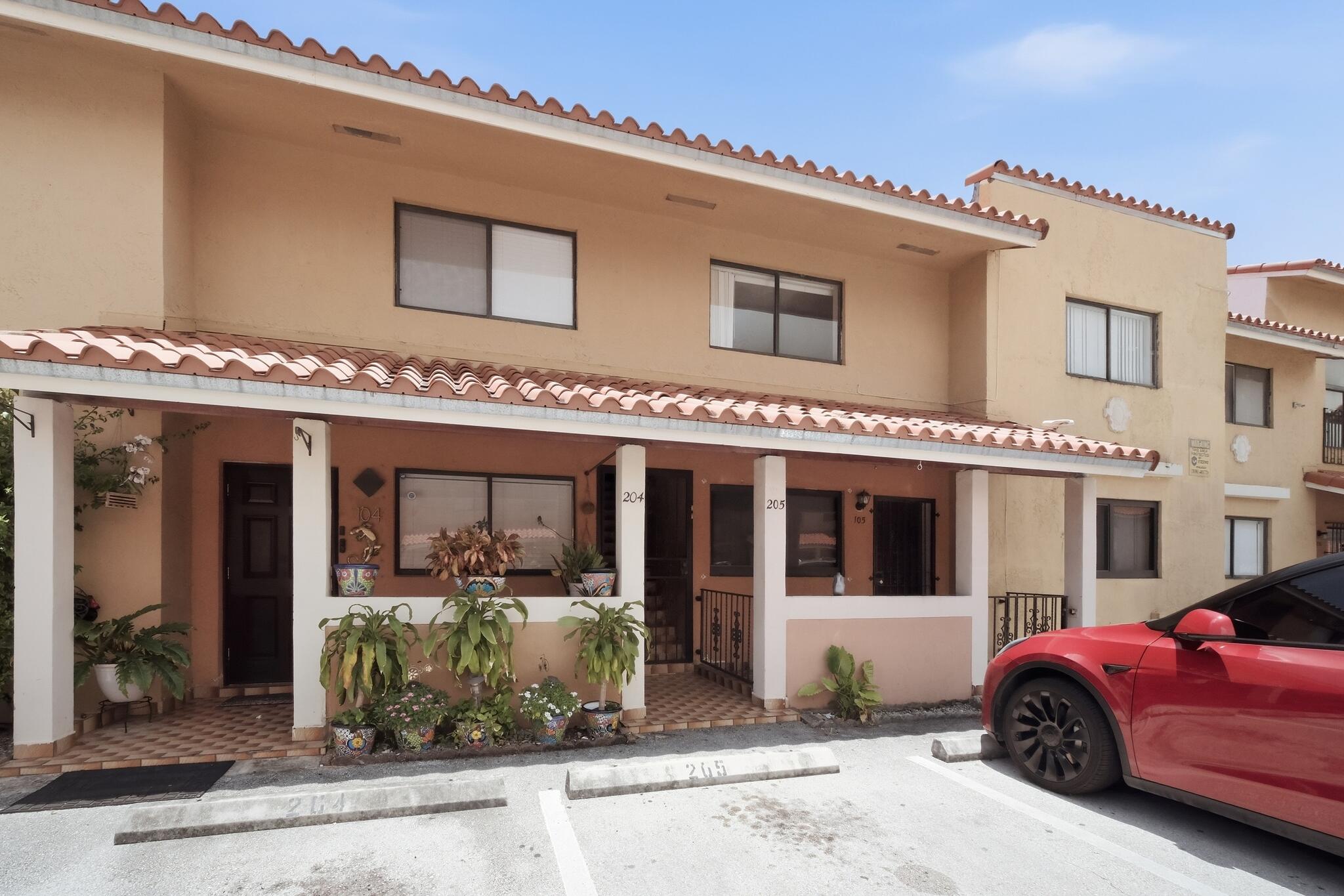 RESIDENCIAL EL PRADO CONDO - Residential