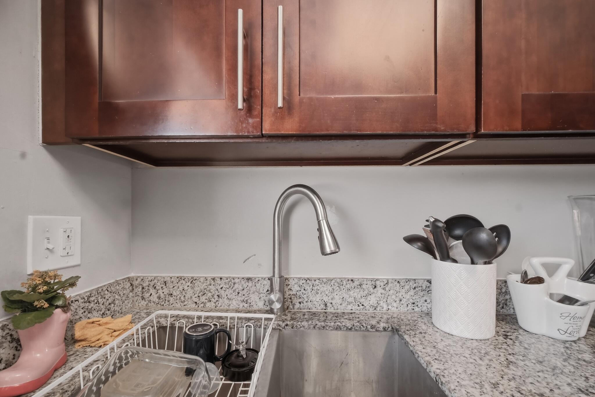 RESIDENCIAL EL PRADO CONDO - Residential