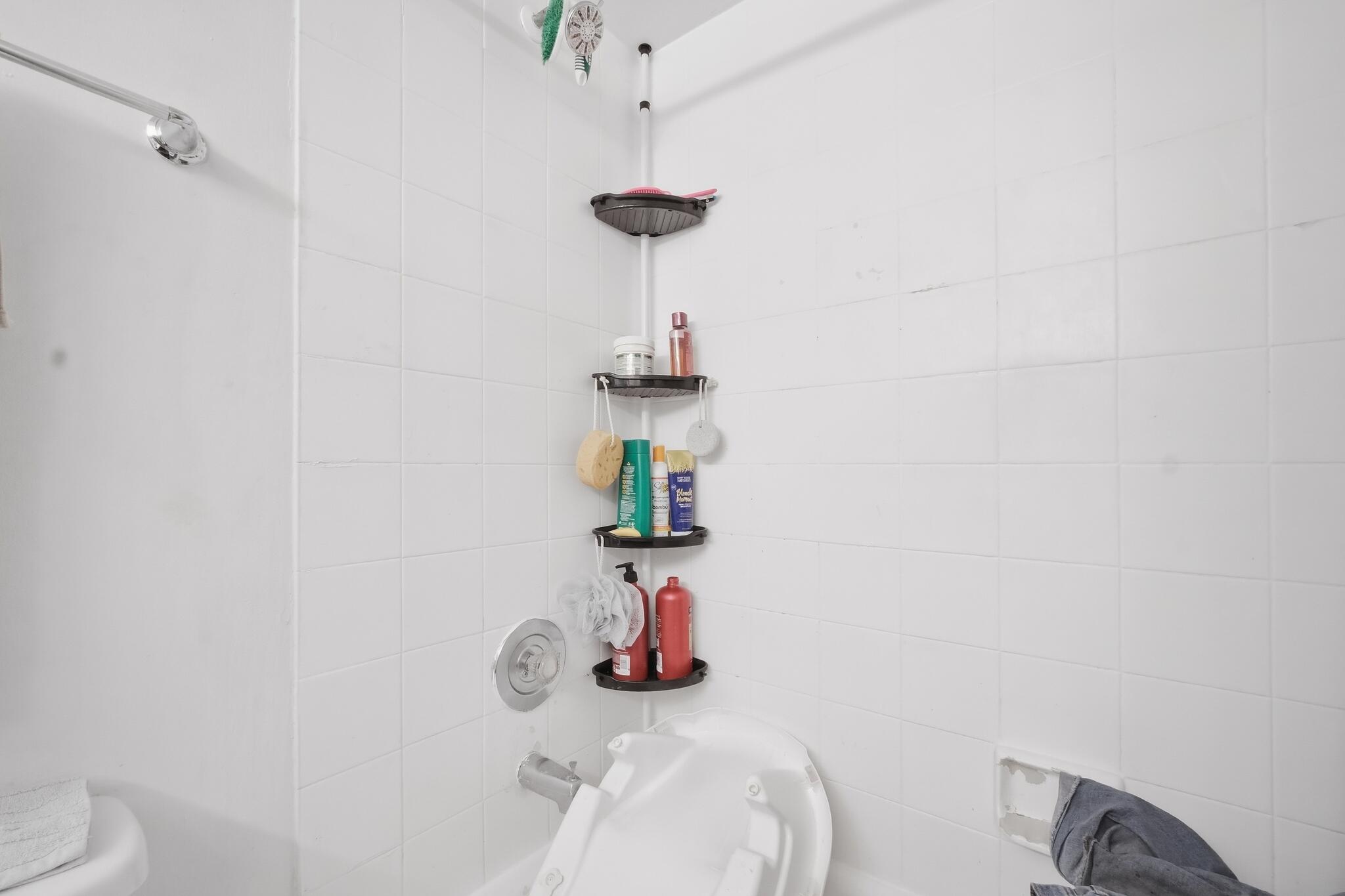 RESIDENCIAL EL PRADO CONDO - Residential