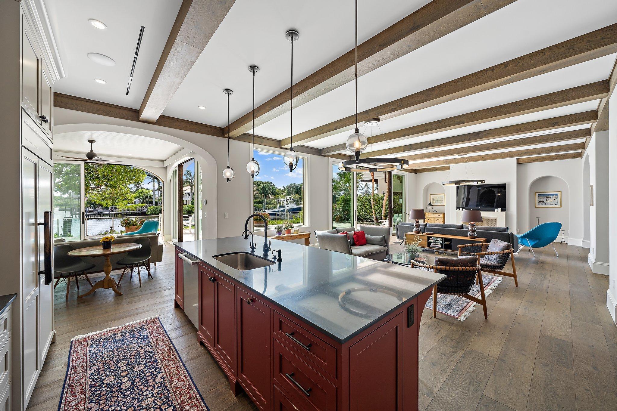 Passage Islands at Jonathan's Landing - Residential