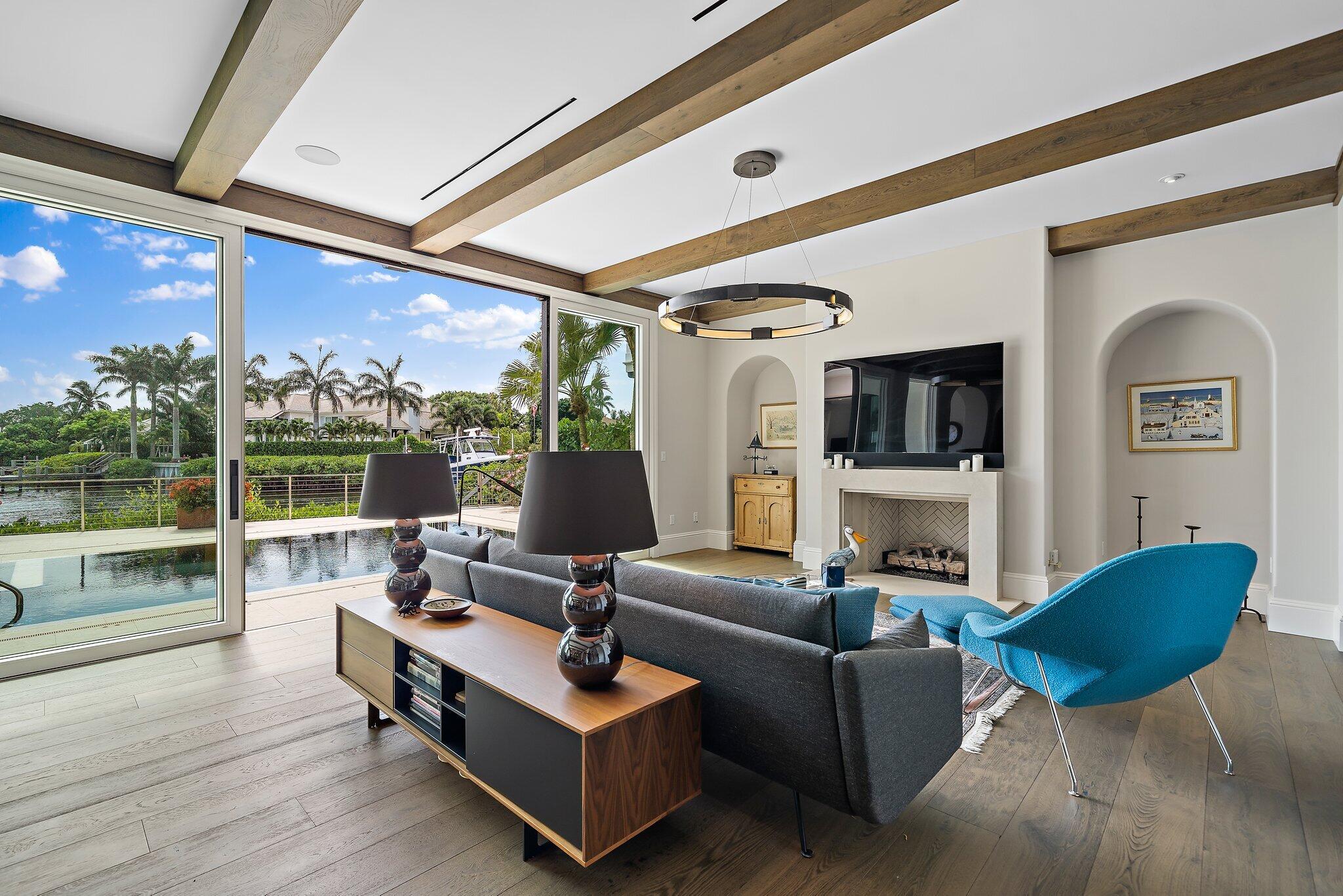 Passage Islands at Jonathan's Landing - Residential