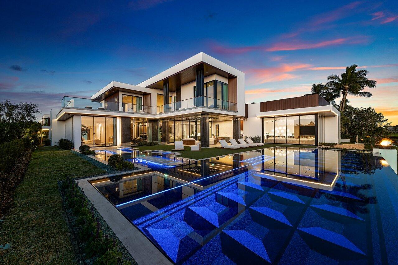 ADMIRALS COVE - Residential