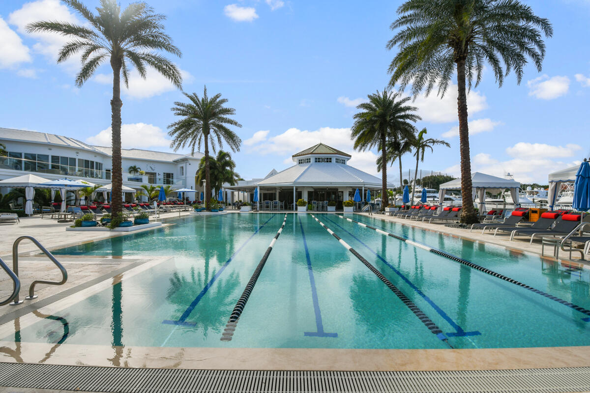 ADMIRALS COVE - Residential
