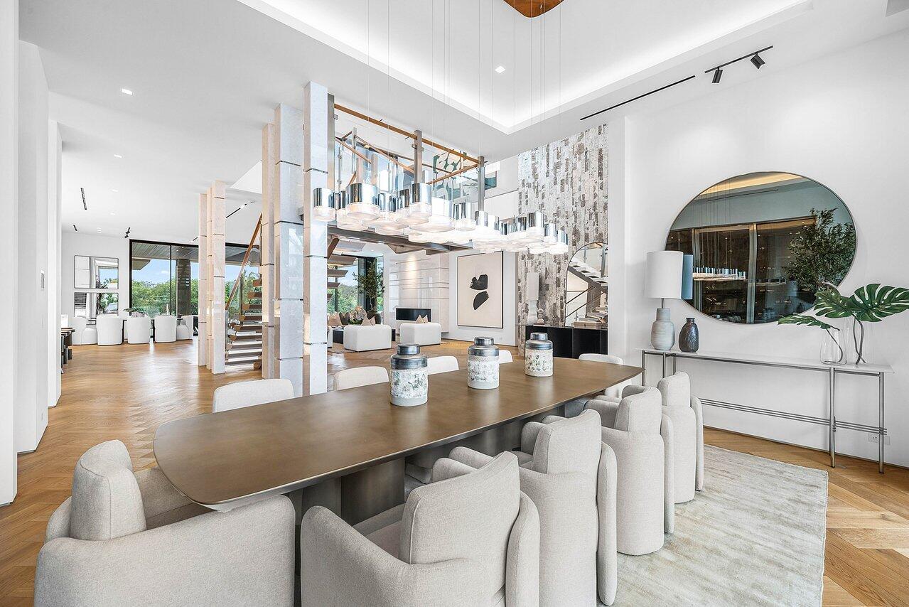 ADMIRALS COVE - Residential