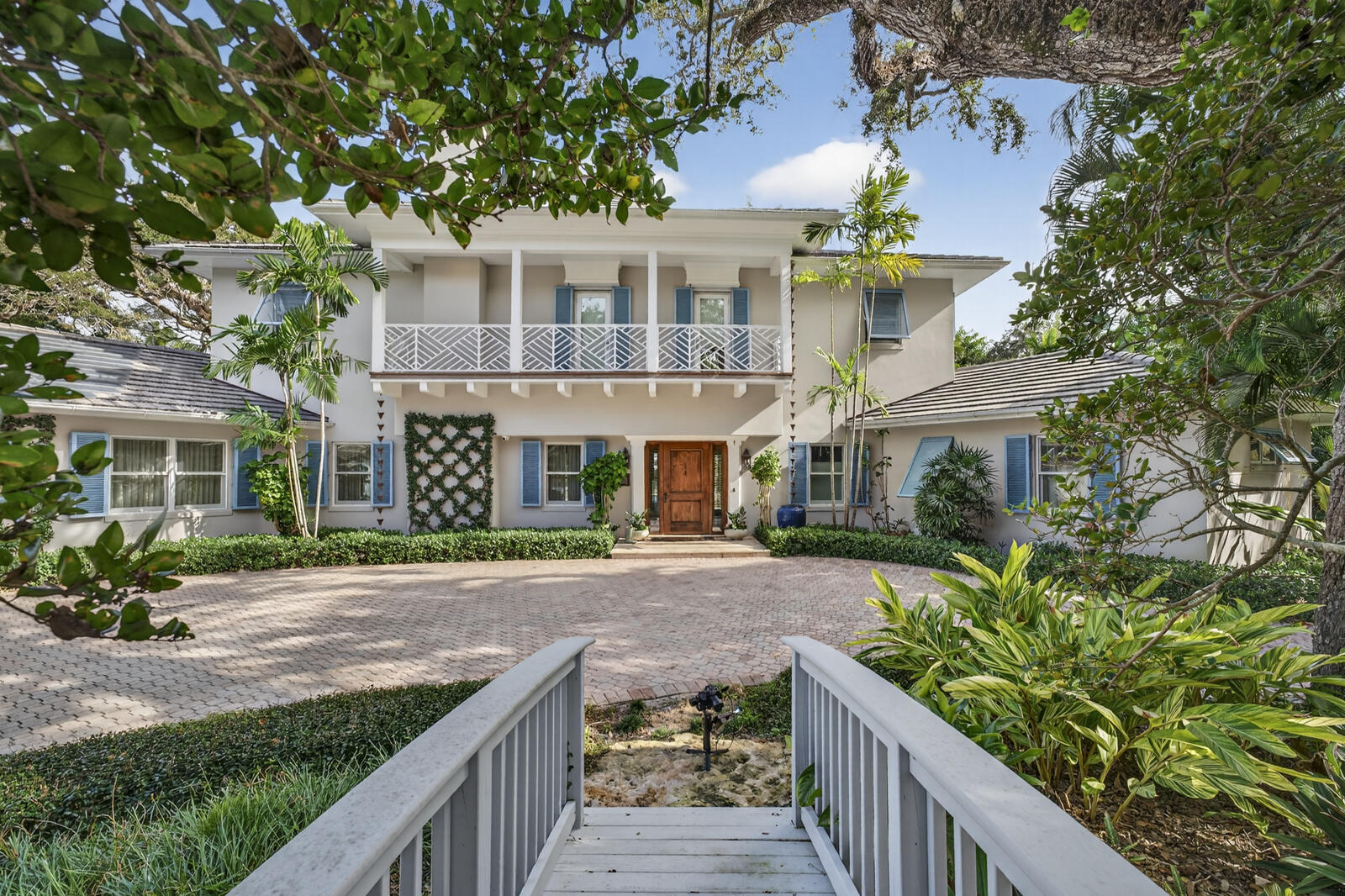 "Like a house within a garden, living here is like a peaceful, everlasting retreat", says the owner. Timeless Old Riomar estate offers main house w/ 3BR + den, 2/1 guest house, lap pool, potting shed on rare 1.25 ac lot. This golf course home was transformed into an energy efficient masterpiece! Home was created by the Owner, Architect Matt Gore, Roberts Construction, and interior by Betty Manry. Local talent contributions embellish the home, with ceramics & mosaics designed by Glenda Taylor & Sharon Sexton. Effective year built 2010. Info & measurements subject to error; Buyer to verify.