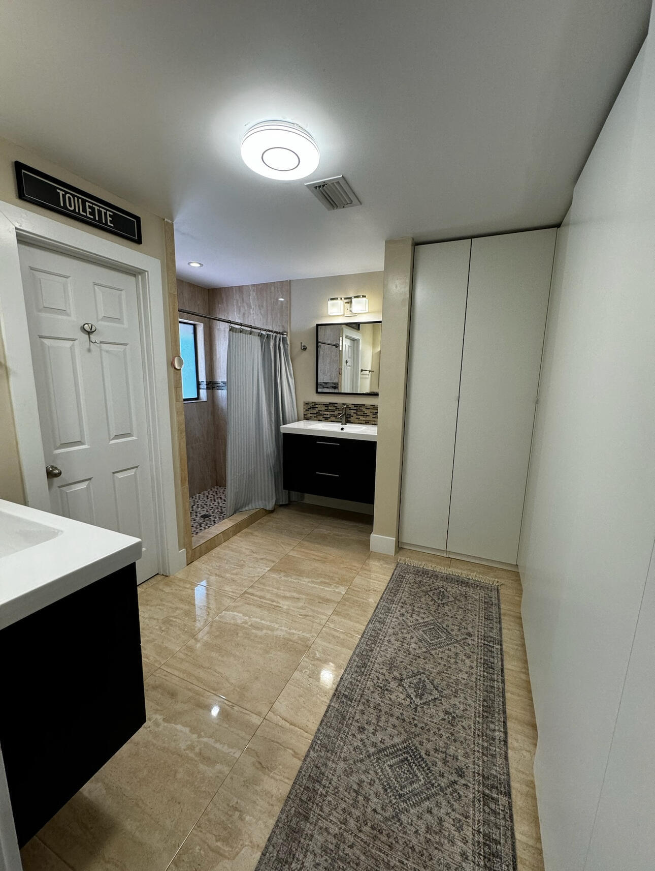 COACH HOUSES OF TOWN PLACE CONDO - Residential Lease