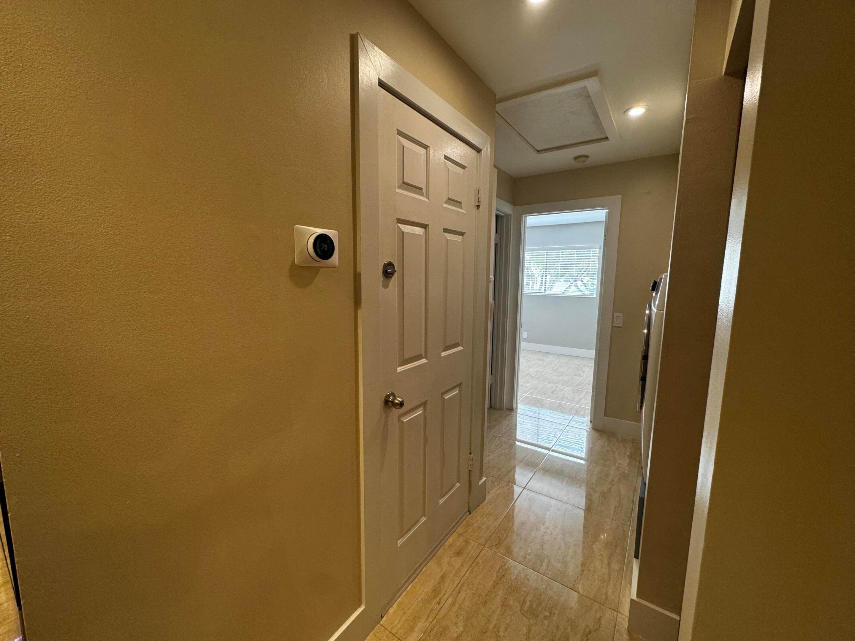 COACH HOUSES OF TOWN PLACE CONDO - Residential Lease