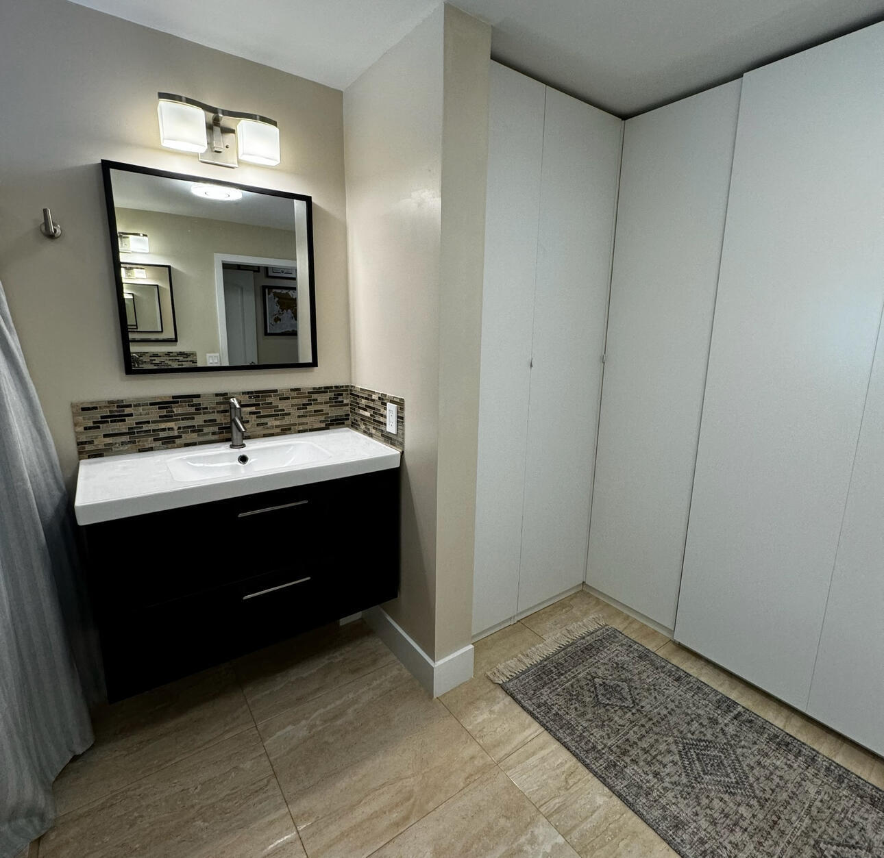 COACH HOUSES OF TOWN PLACE CONDO - Residential Lease