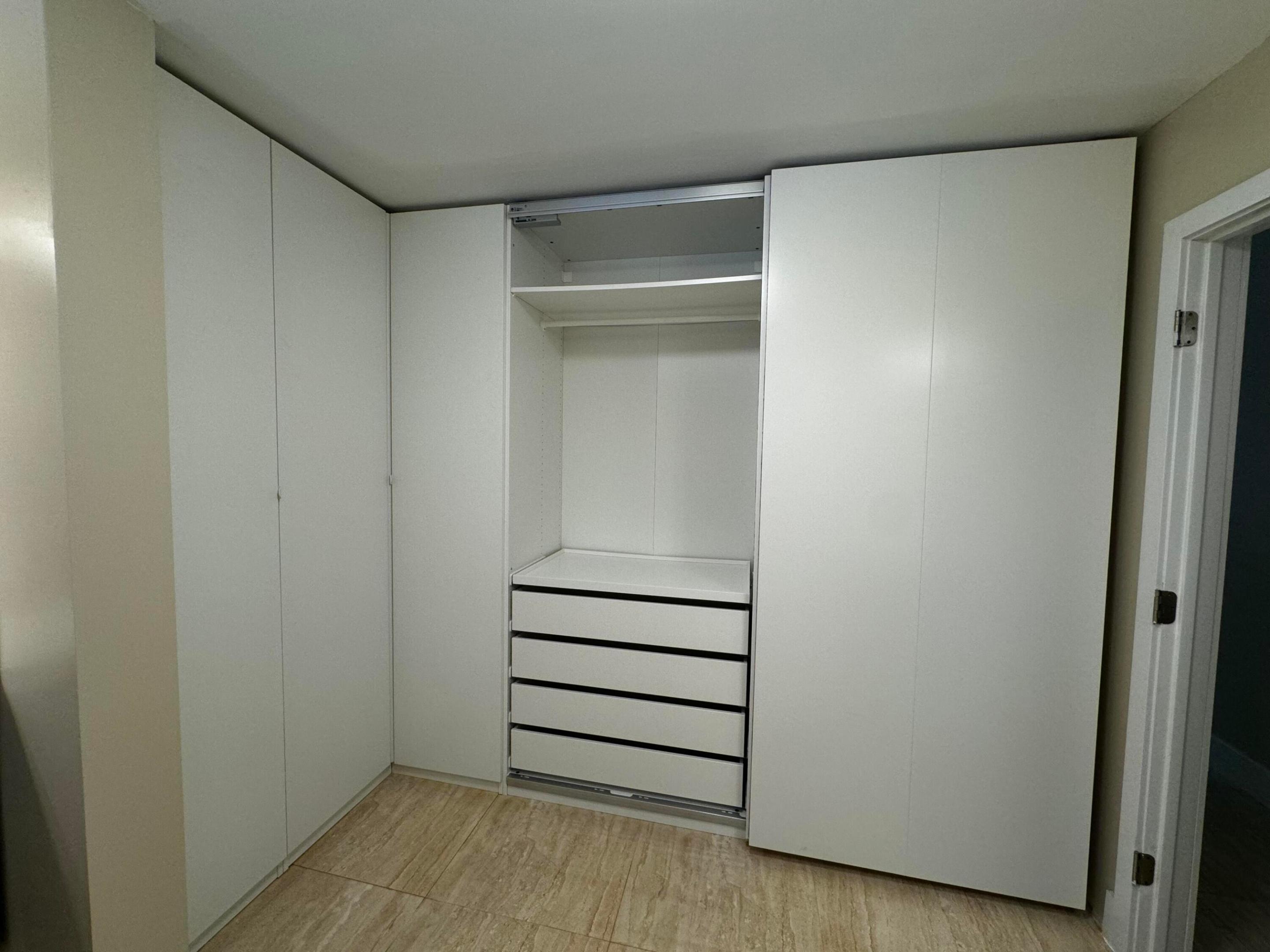 COACH HOUSES OF TOWN PLACE CONDO - Residential Lease