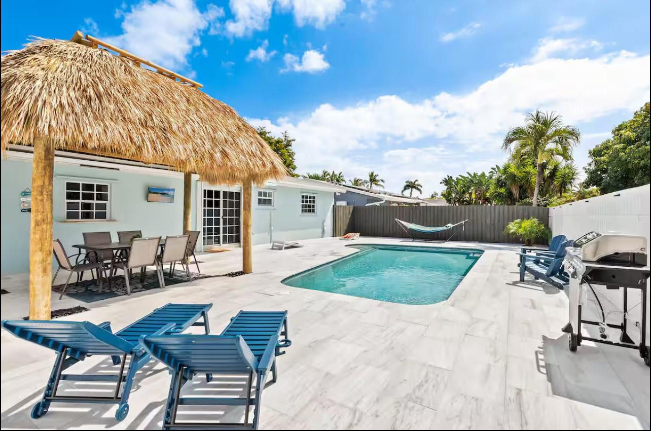 Hollywood Center Amd - Residential Lease