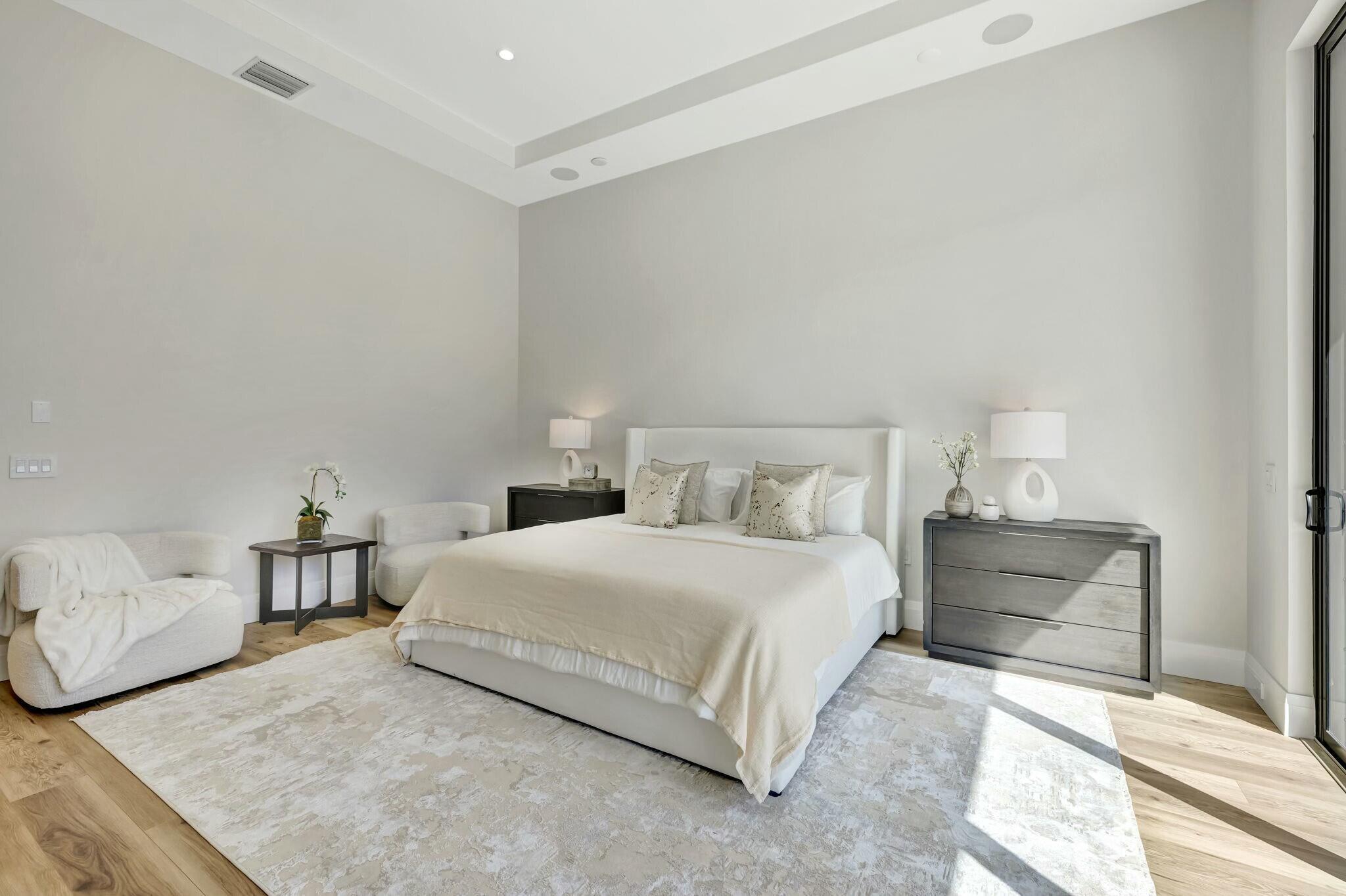 Grace's Manor - Residential