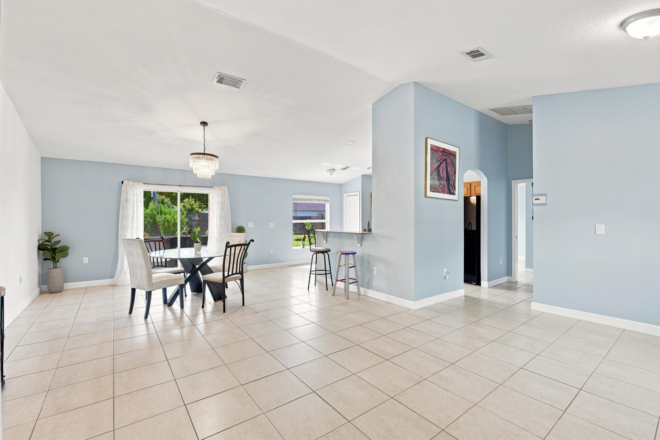 PORT ST LUCIE SECTION 23 - Residential