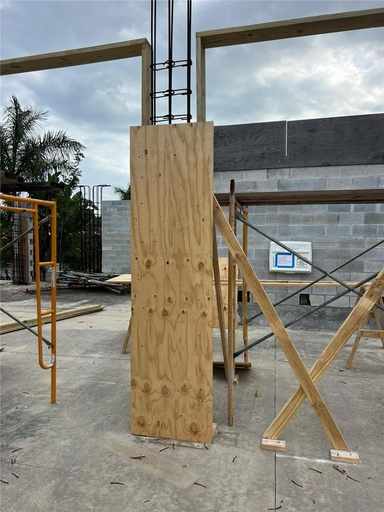 Coral Isles 15-60 B - Residential