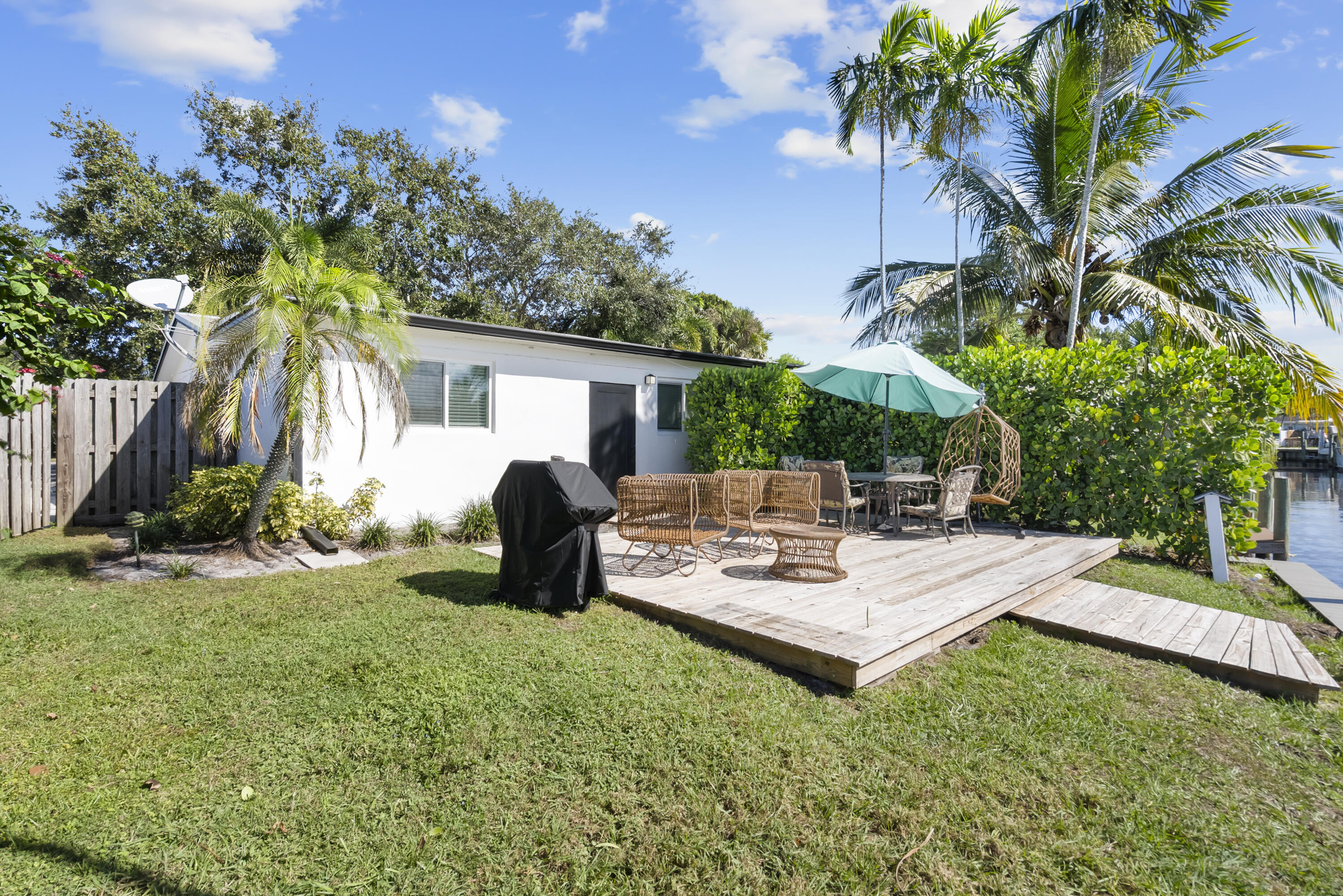 FISHERMANS HIDEAWAY SECTION ONE - Residential