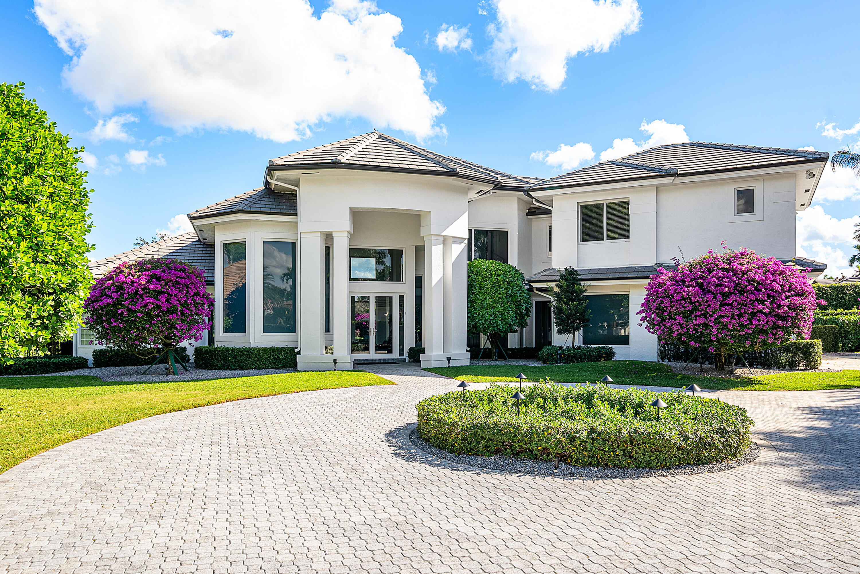 DEVON PLACE - Residential