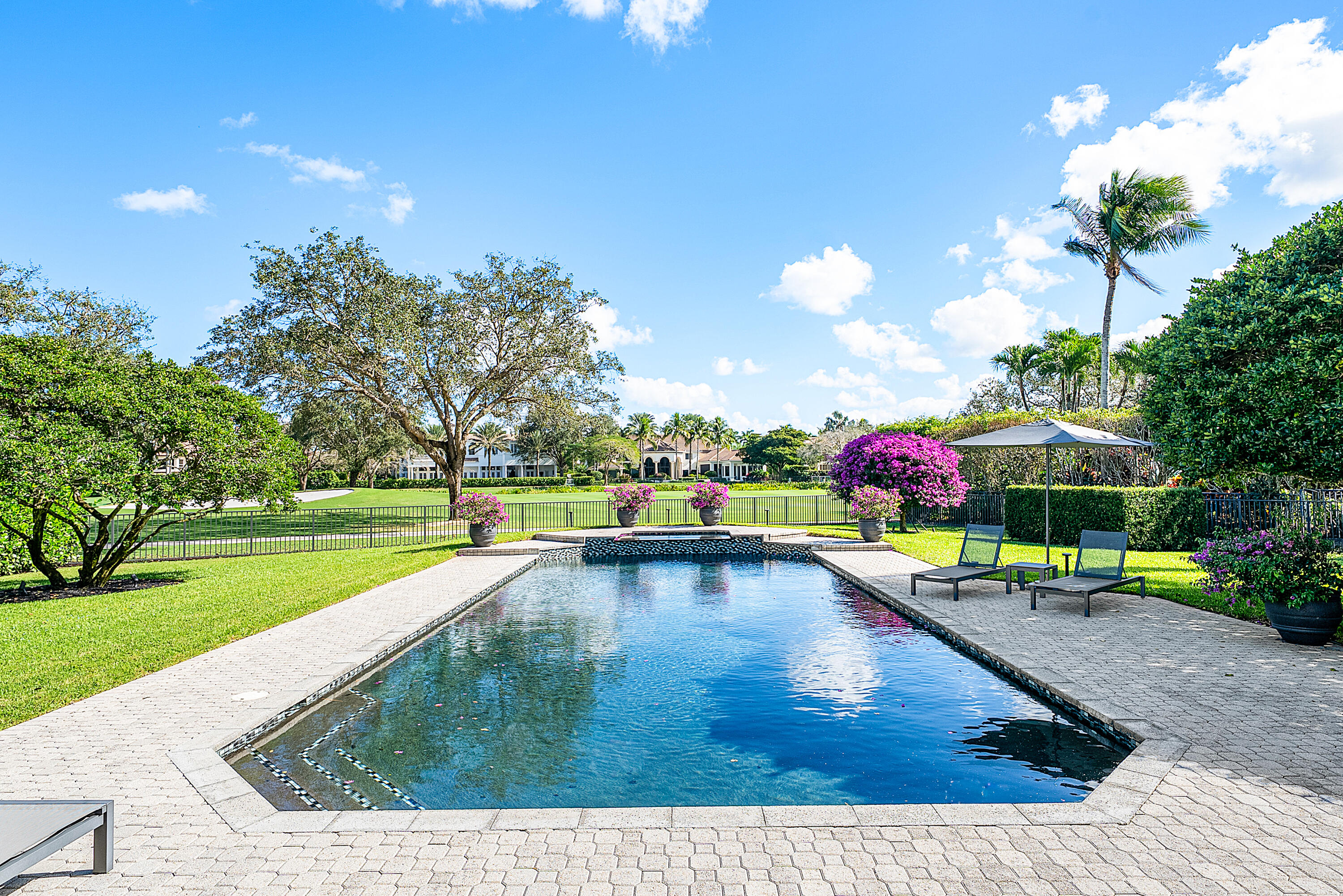 DEVON PLACE - Residential