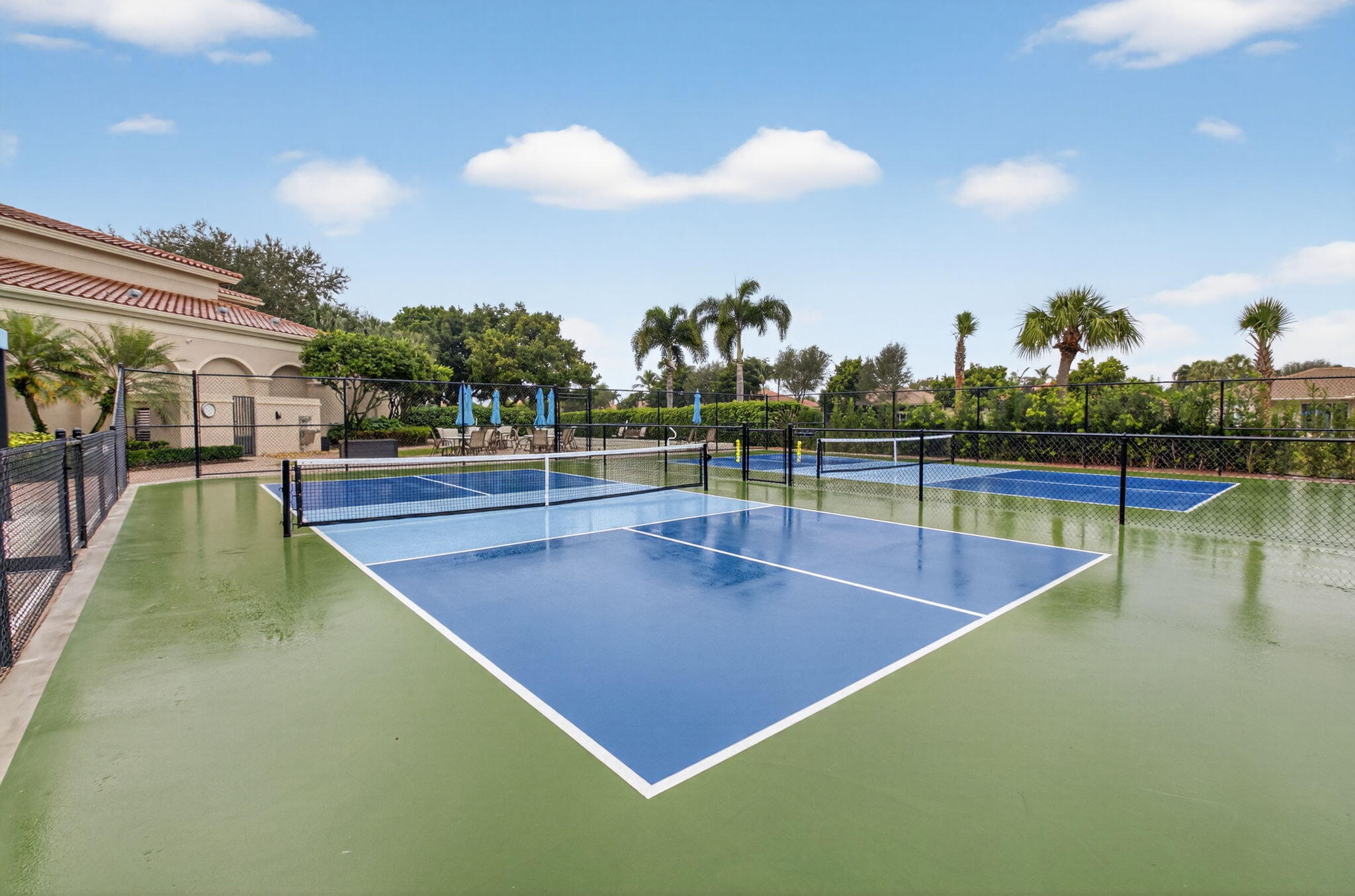 VALENCIA PALMS 4 - Residential