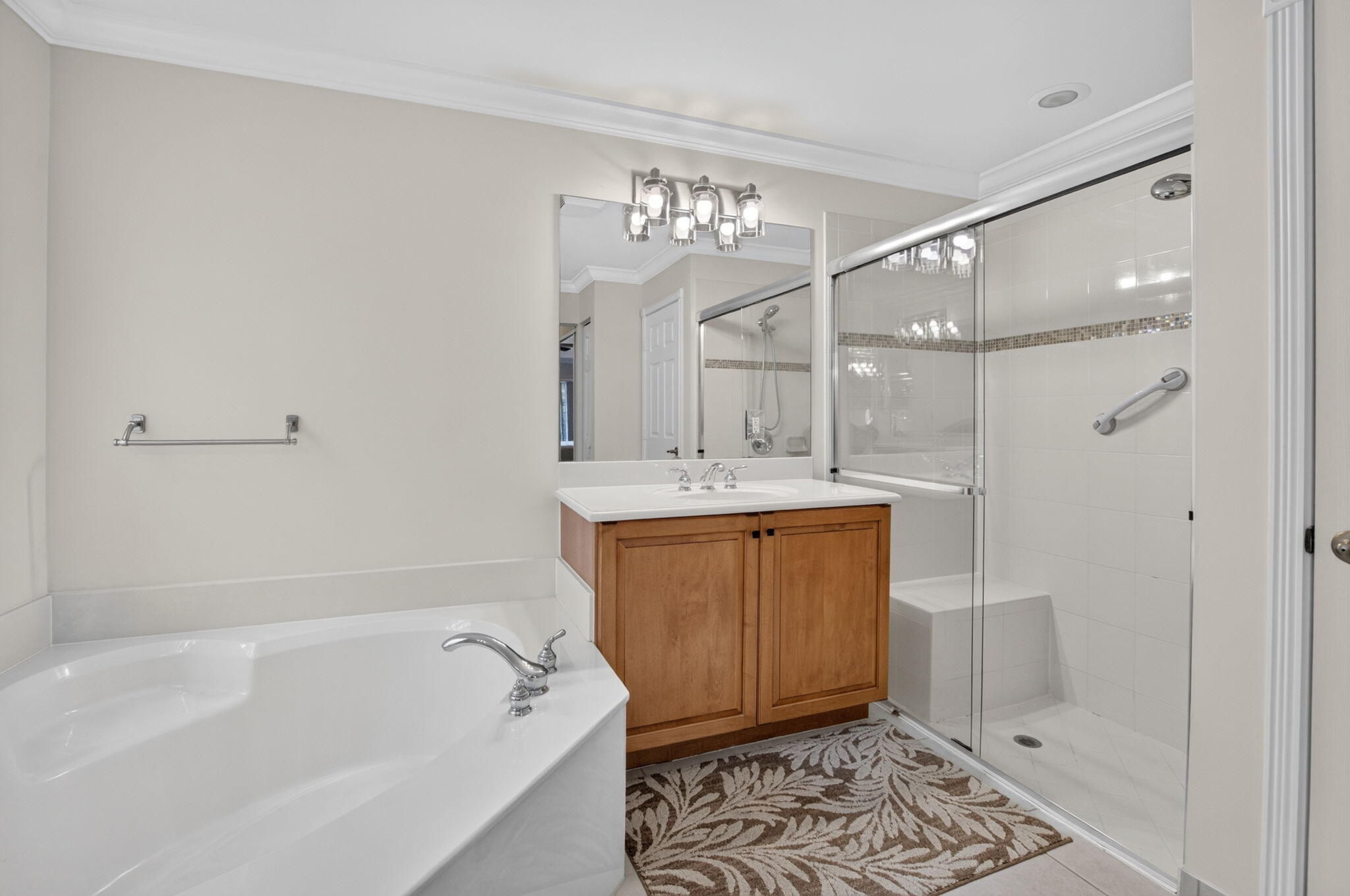 VALENCIA PALMS 4 - Residential