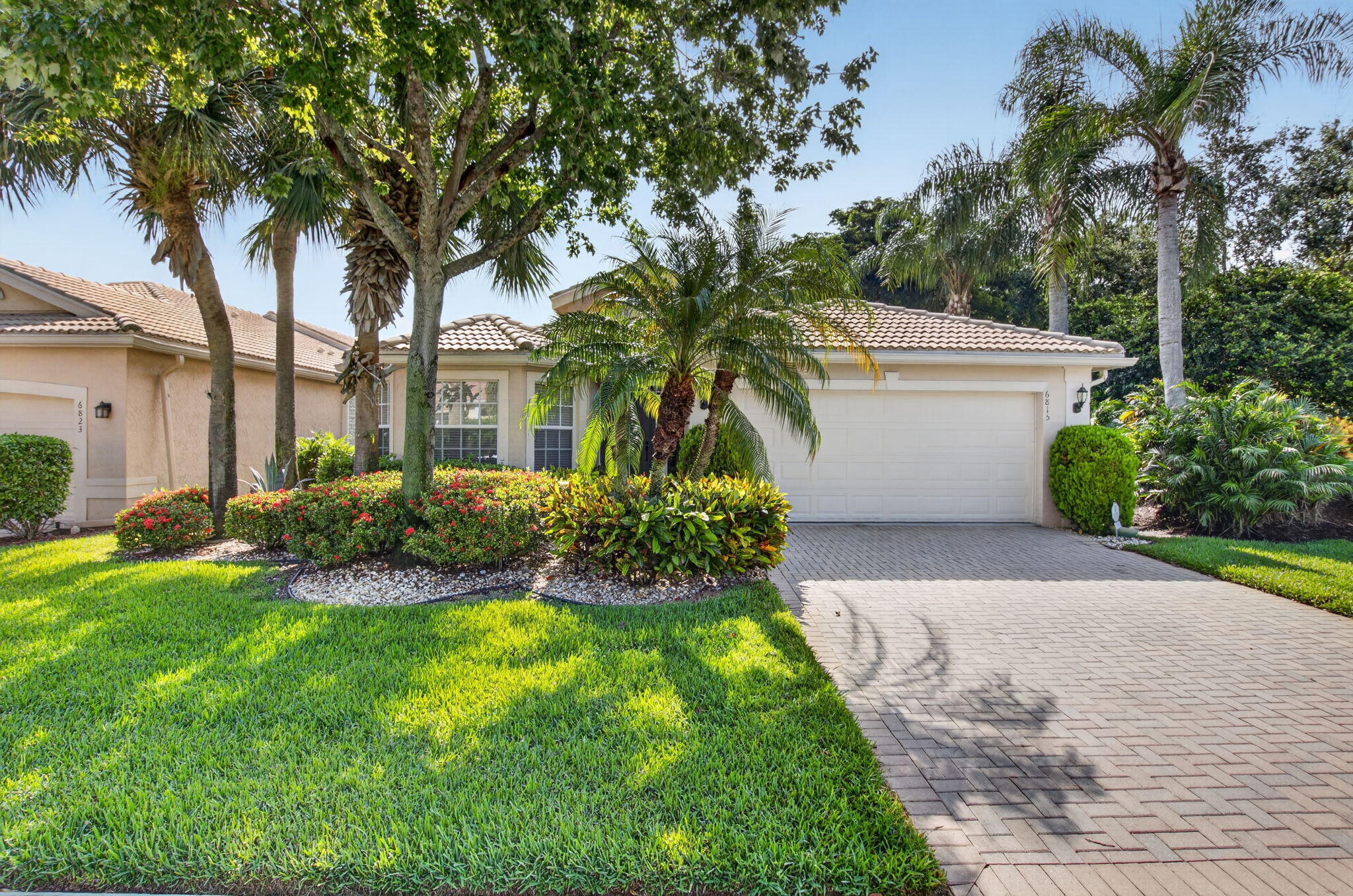VALENCIA PALMS 4 - Residential