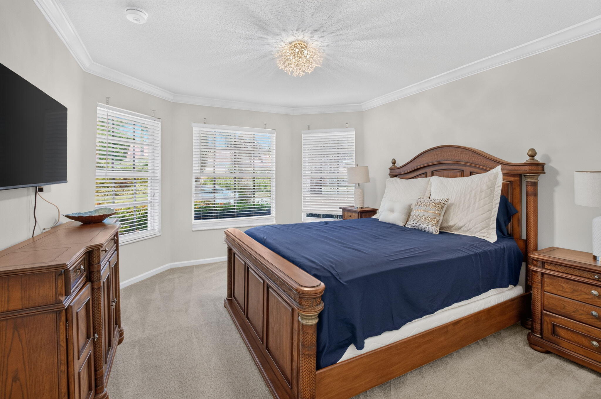 VALENCIA PALMS 4 - Residential