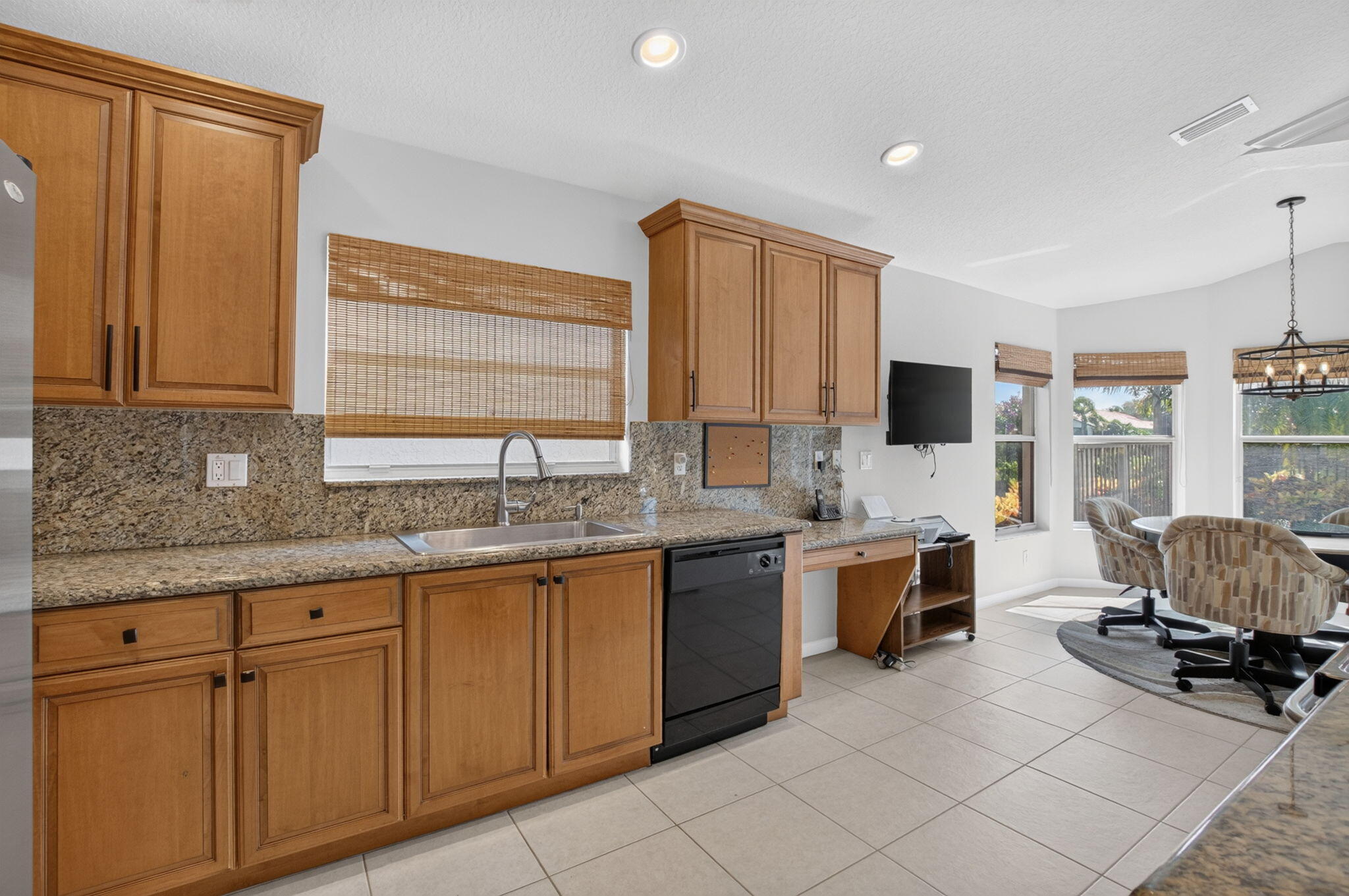 VALENCIA PALMS 4 - Residential