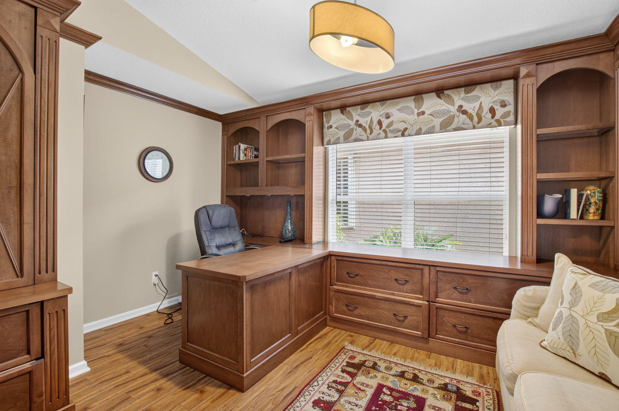 VALENCIA PALMS 4 - Residential