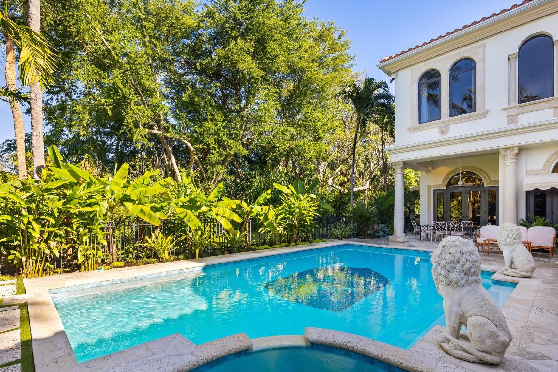 ADDISON ESTATES - Residential