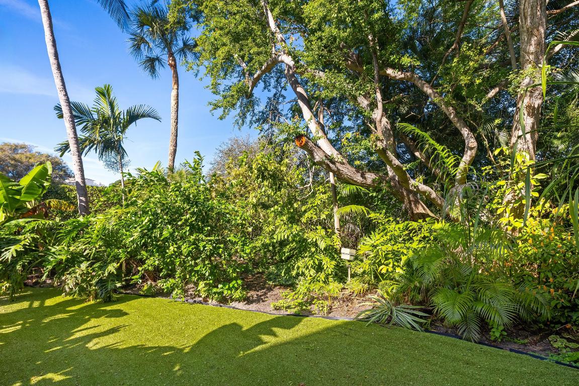 ADDISON ESTATES - Residential