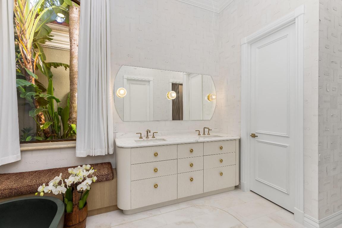 ADDISON ESTATES - Residential