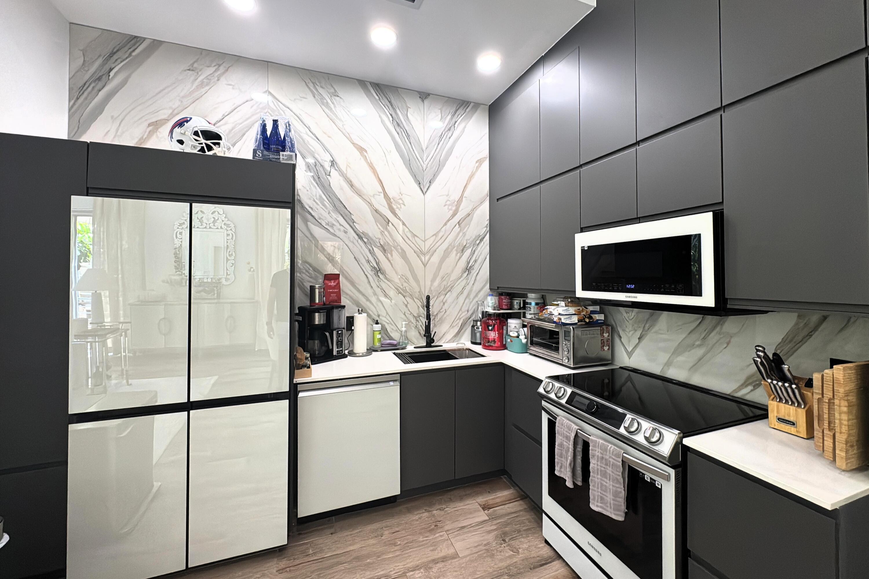 THE FOUNTAINHEAD CONDO - Residential