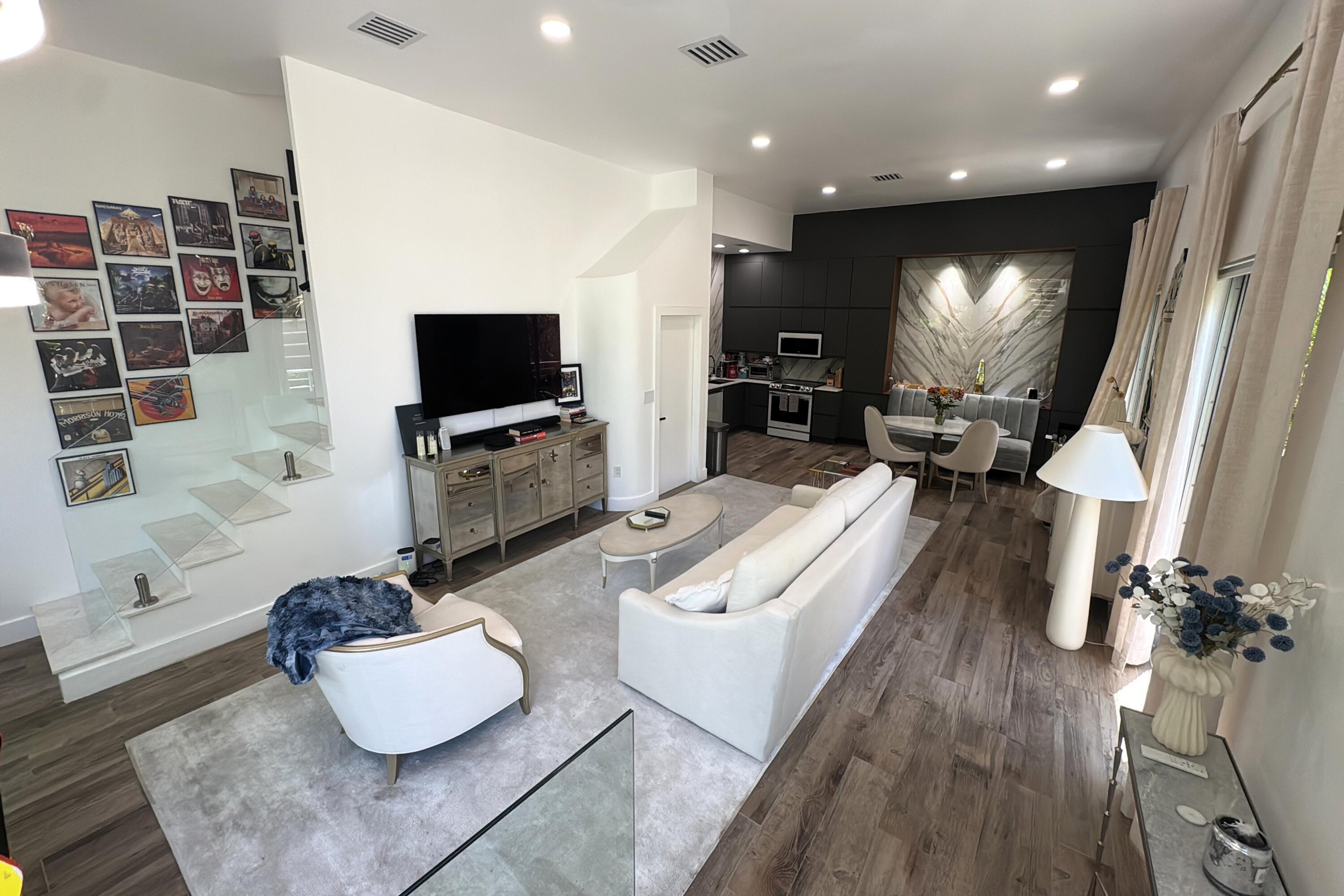 THE FOUNTAINHEAD CONDO - Residential