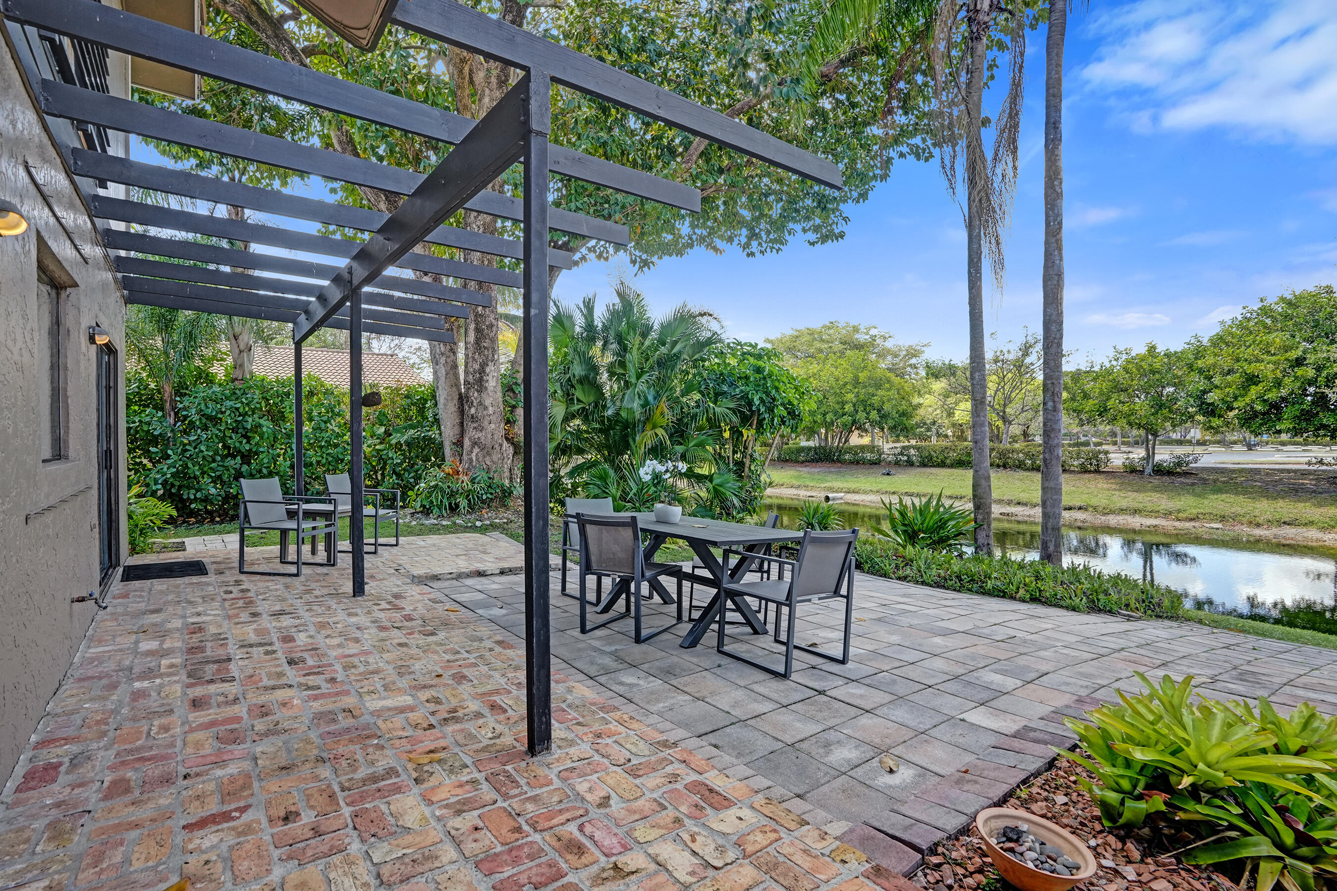 CYPRESS RUN - Residential