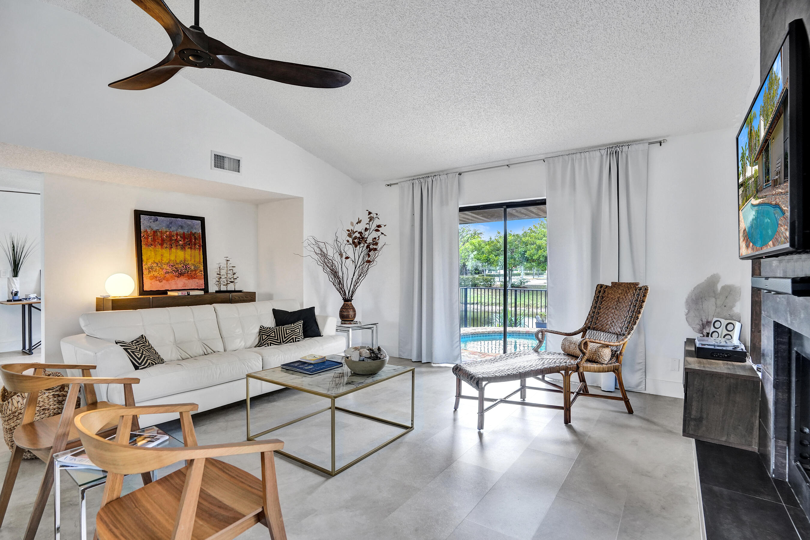 CYPRESS RUN - Residential