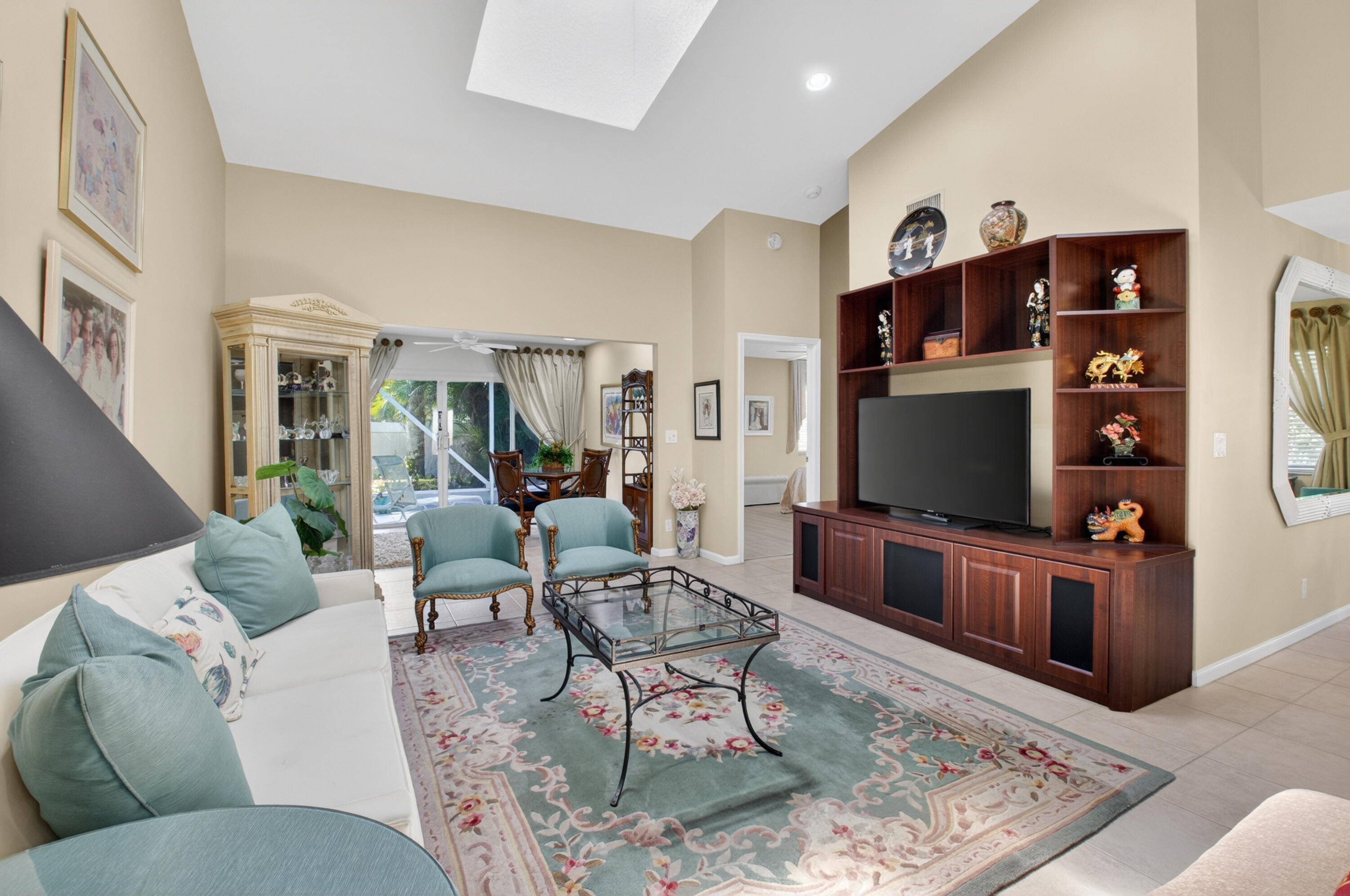 CORAL LAKES V - Residential