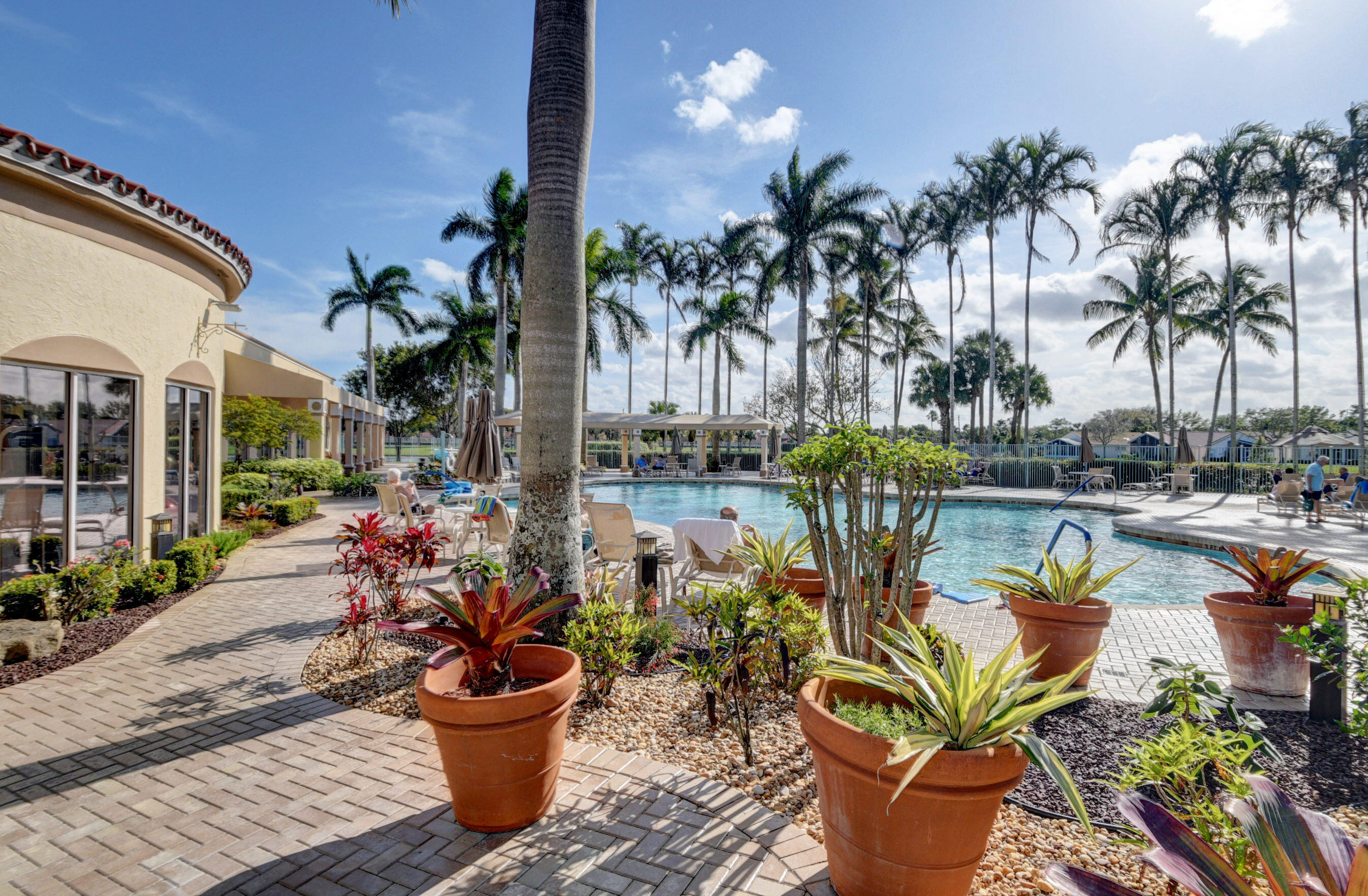 CORAL LAKES V - Residential