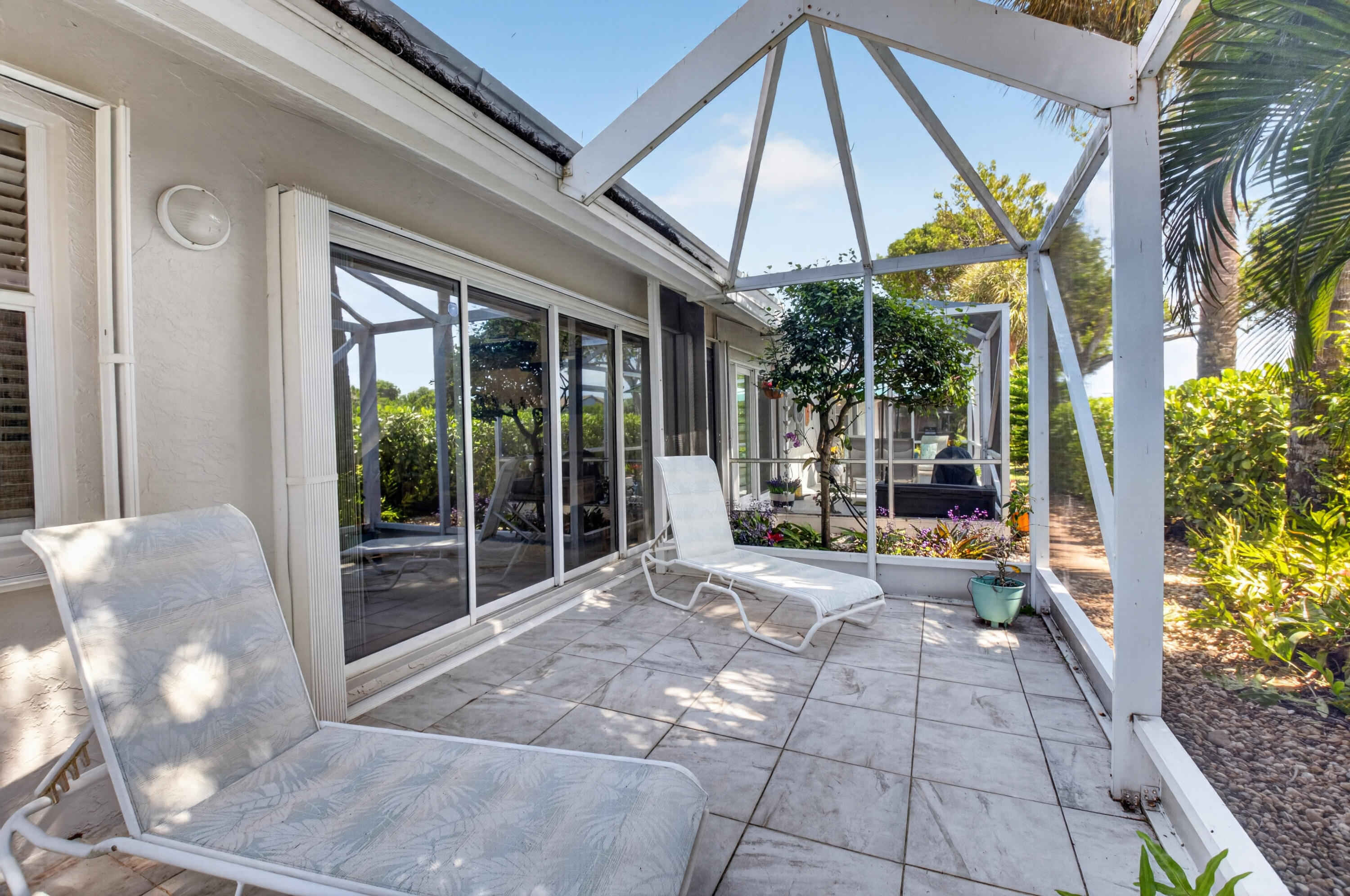CORAL LAKES V - Residential