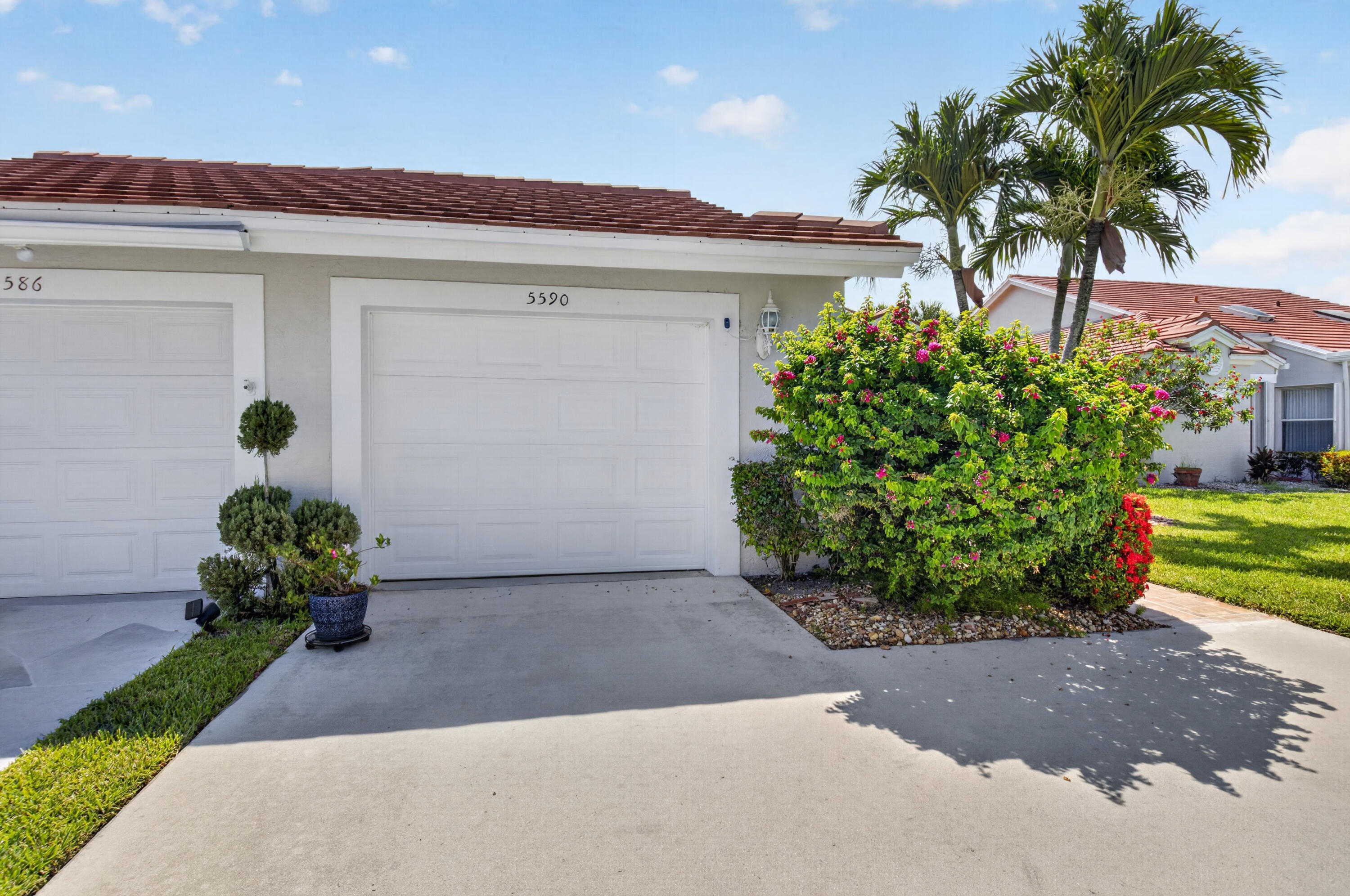 CORAL LAKES V - Residential