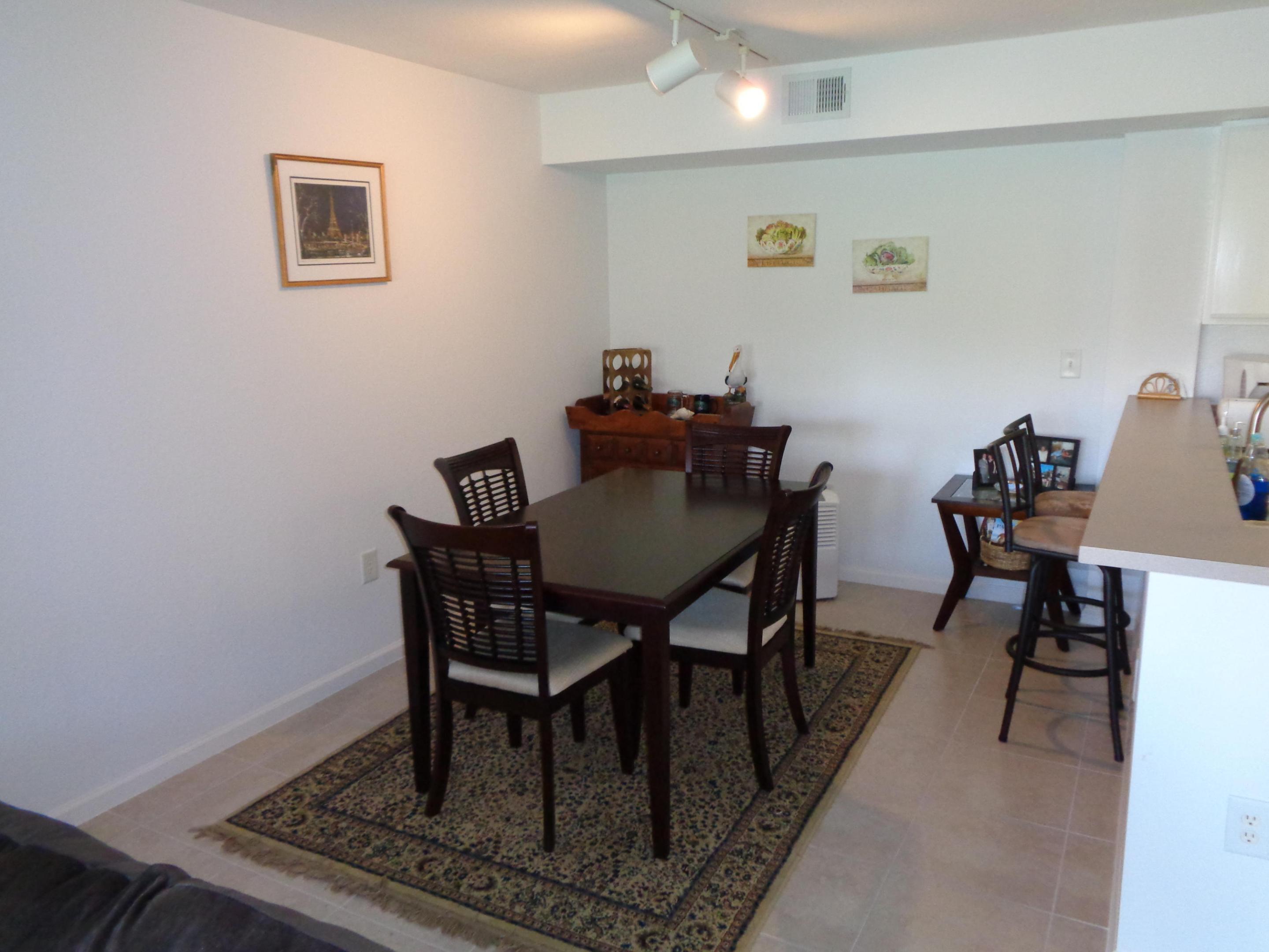 THE CLUB AT ST LUCIE WEST, A CONDOMINIUM - Residential Lease