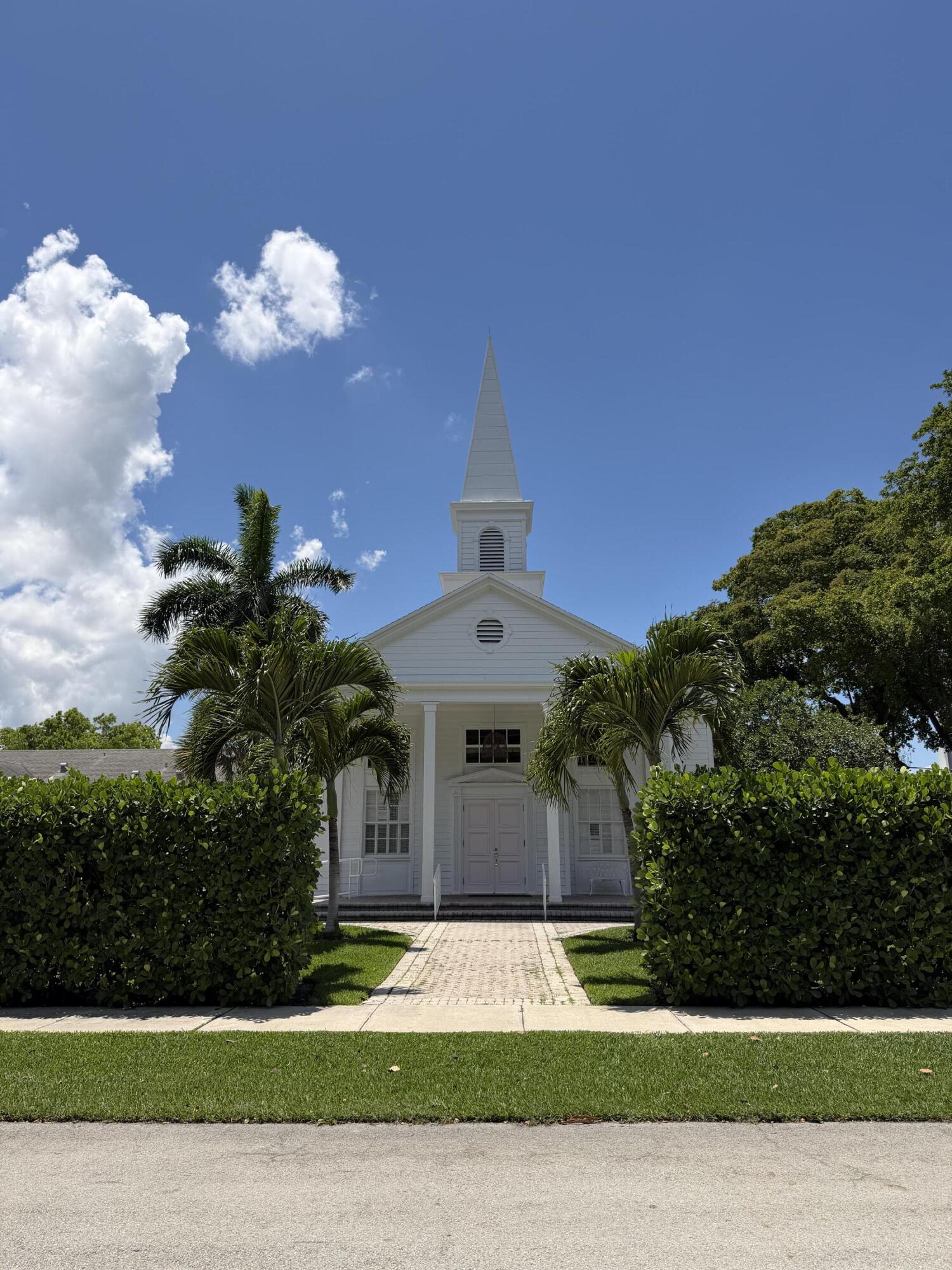 HISTORIC DELRAY MARINA DISTRICT OPPORTUNITY. Located in Delray's Historic Marina District, this exceptional and one-of-a-kind property sits on half-acre lot and has on-site parking. The 5,380 sq ft facility consists of 3,023 sq ft main structure and a 2,366 sq ft annex. A MUST SEE!      POTENIAL USAGES ARE SINGLE FAMILY HOME, MUSEUM, PRIVATE MEETING AND WEDDING VENUE etc