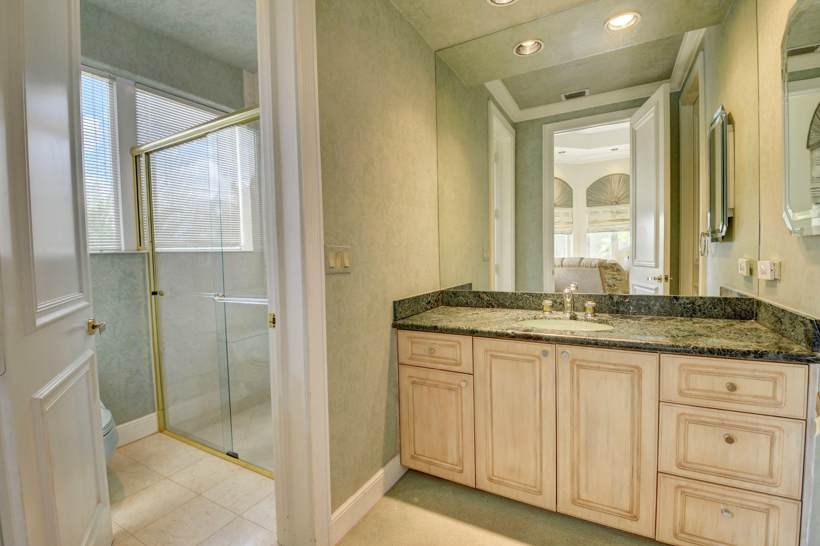 ST ANDREWS COUNTRY CLUB - Residential
