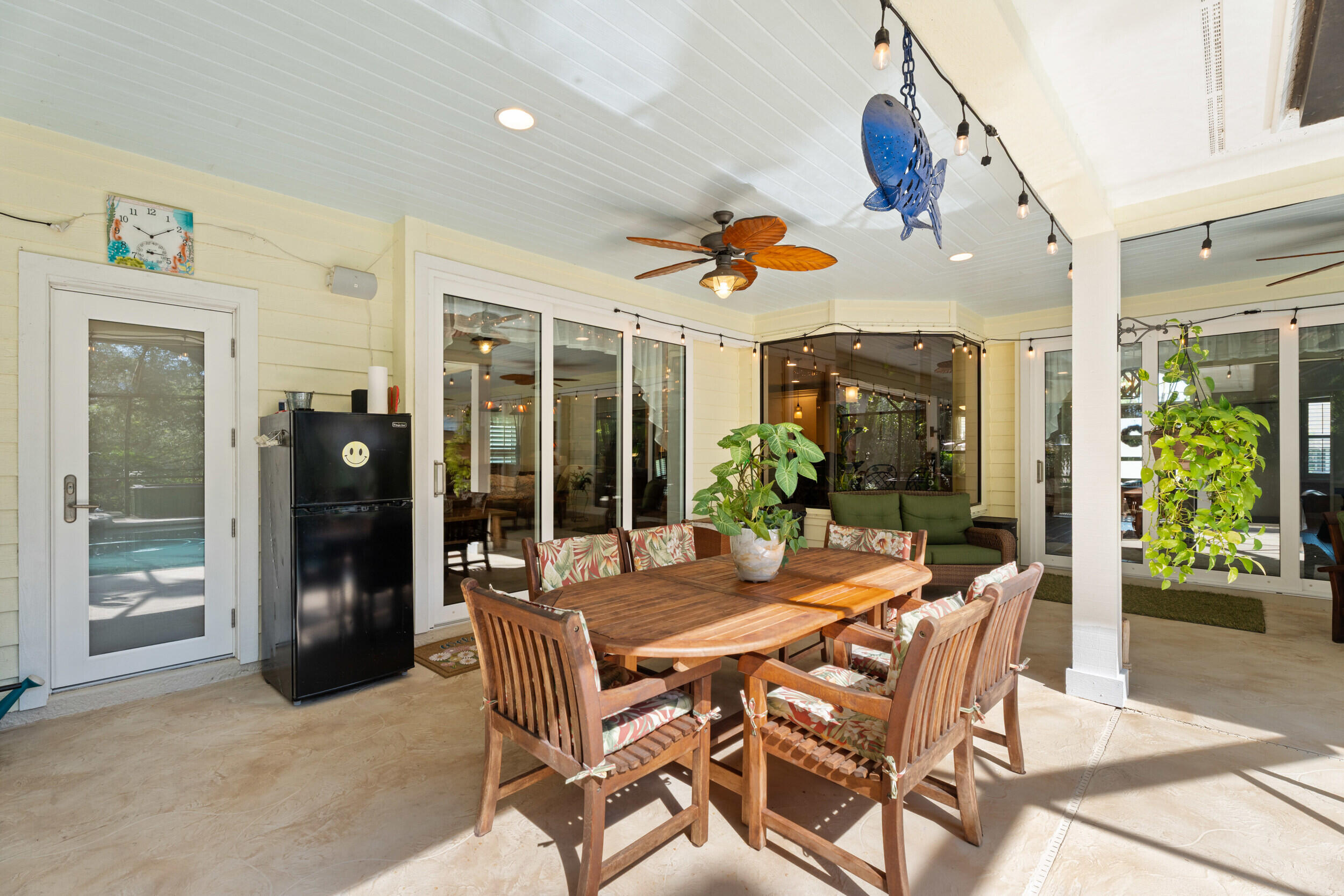 SABAL PALM ESTATES (AKA TIBURON) - Residential