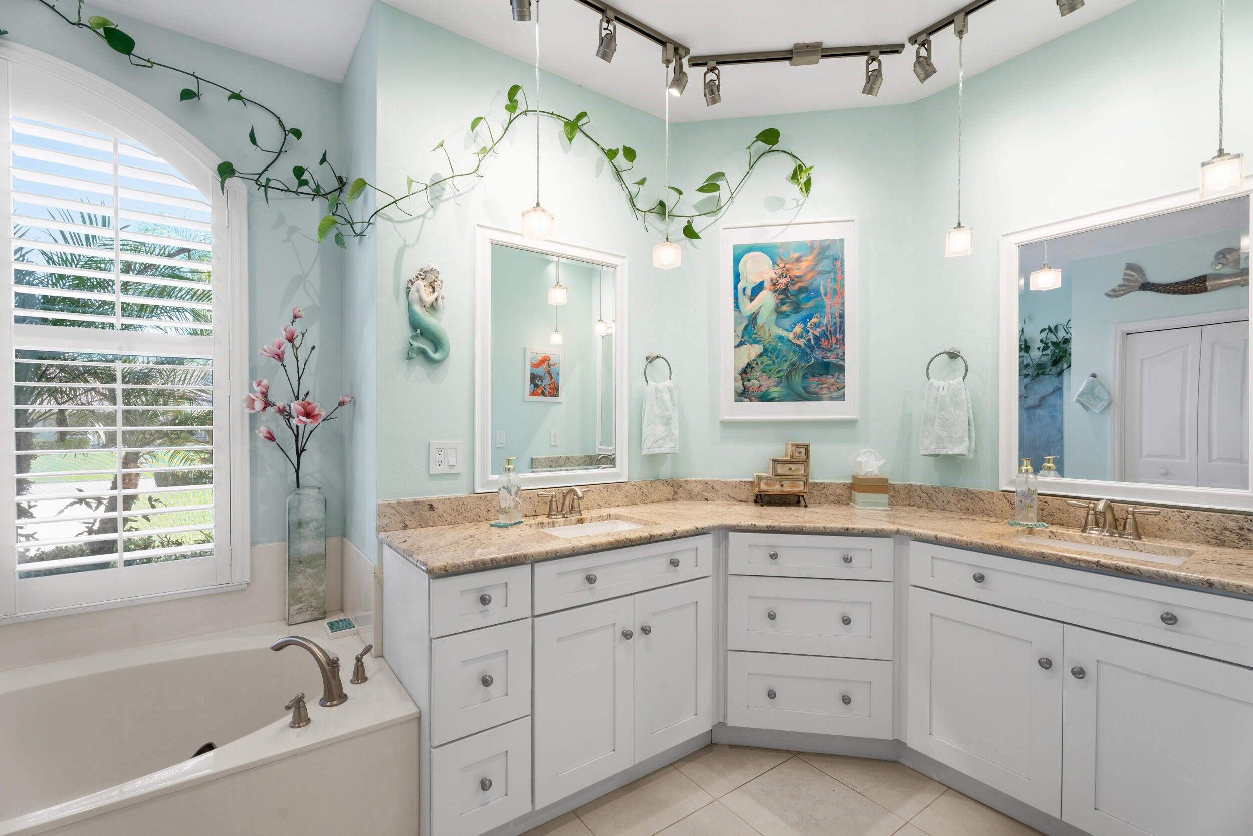 SABAL PALM ESTATES (AKA TIBURON) - Residential
