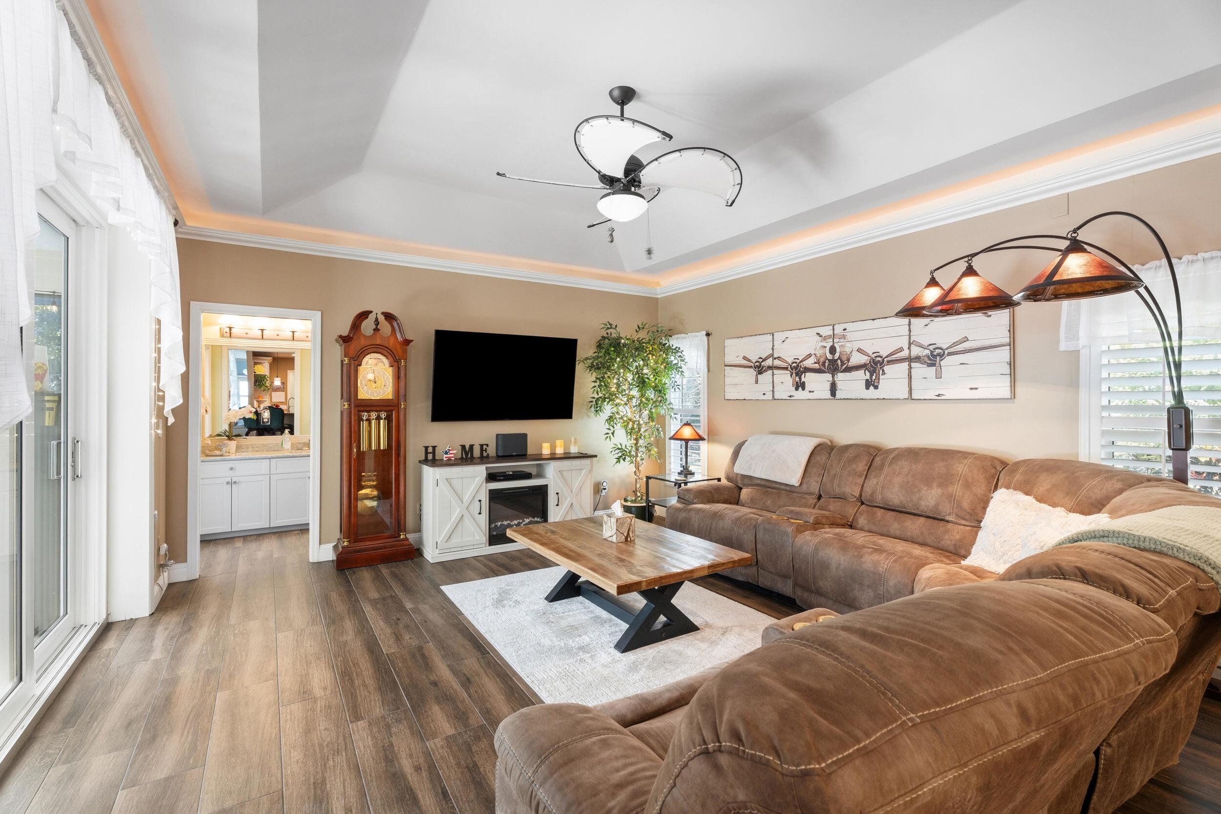 SABAL PALM ESTATES (AKA TIBURON) - Residential