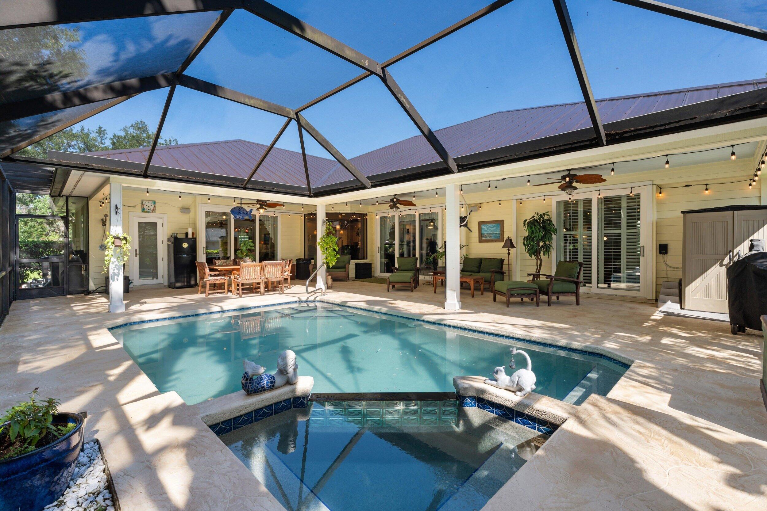 SABAL PALM ESTATES (AKA TIBURON) - Residential